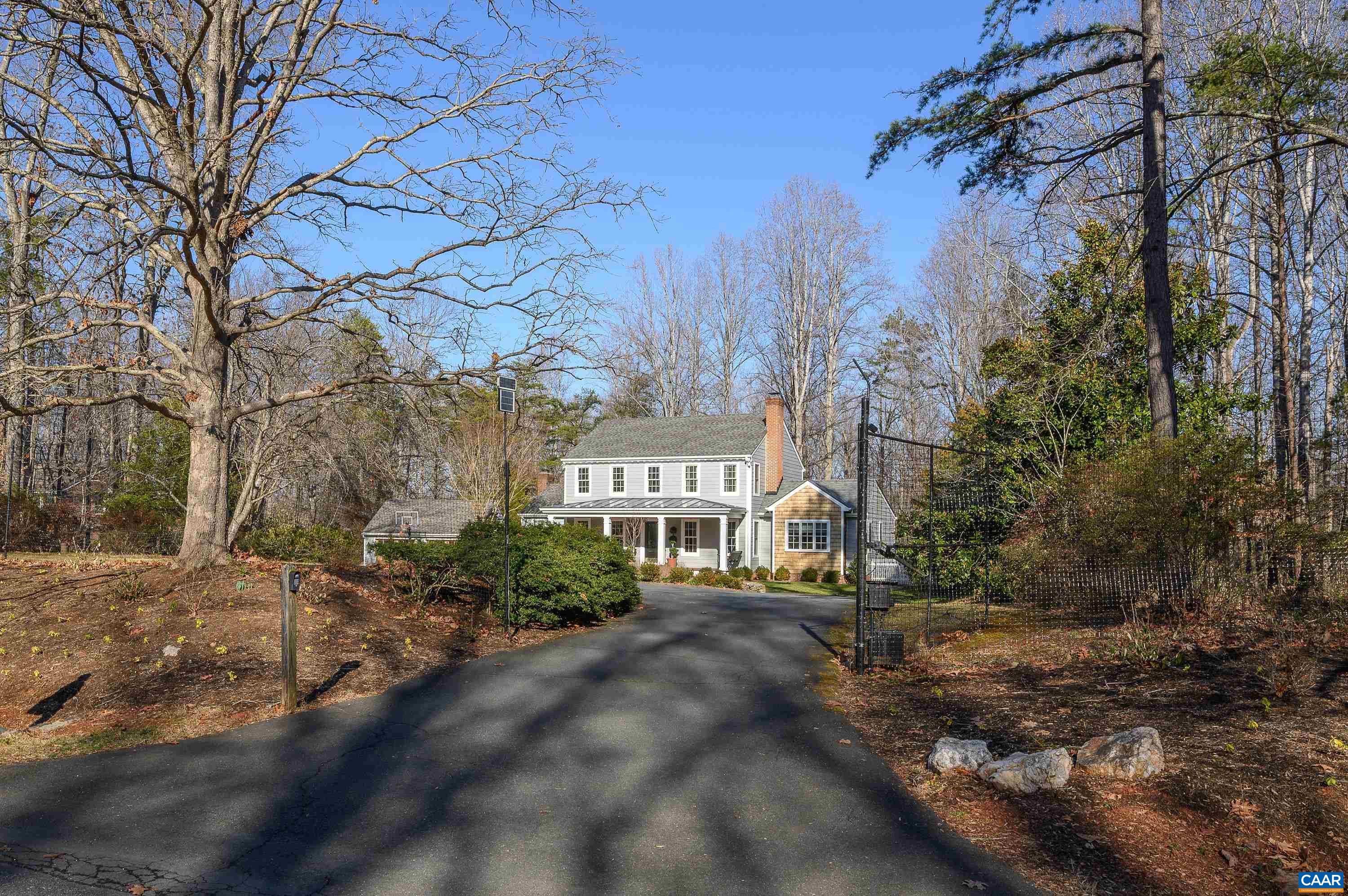 2205 WHIPPOORWILL RD