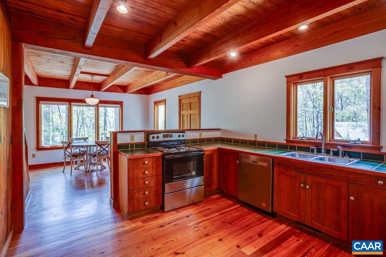 3506 PEAVINE HOLLOW RD