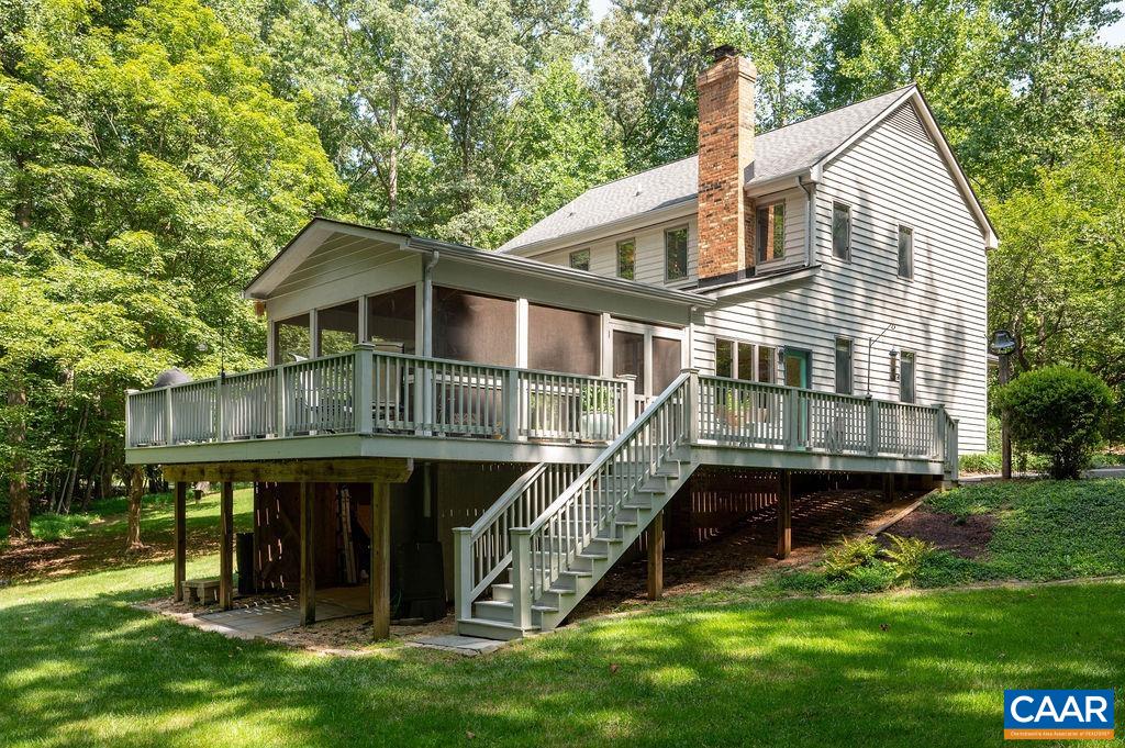 2110 WHIPPOORWILL RD