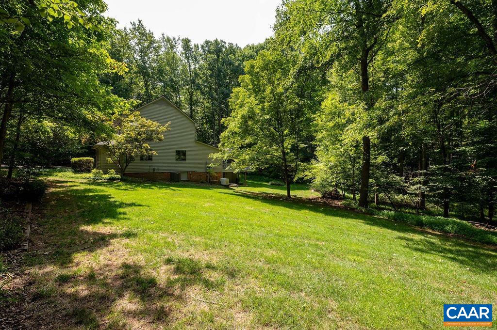 2110 WHIPPOORWILL RD