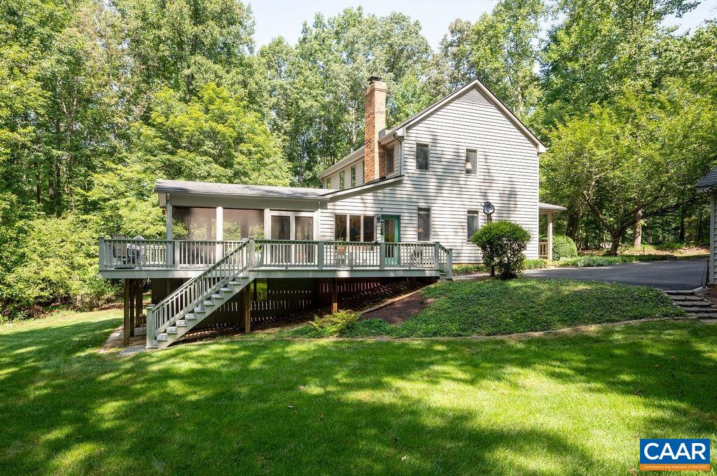 2110 WHIPPOORWILL RD
