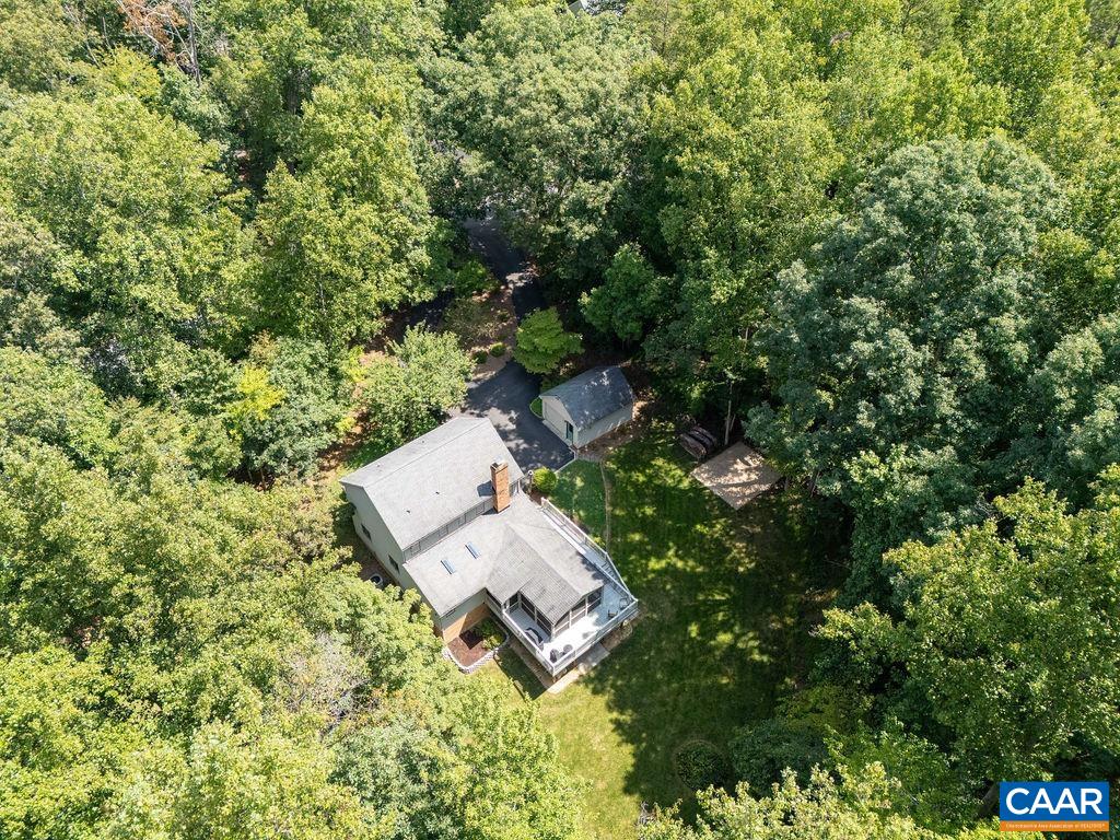 2110 WHIPPOORWILL RD