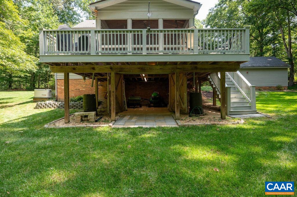2110 WHIPPOORWILL RD