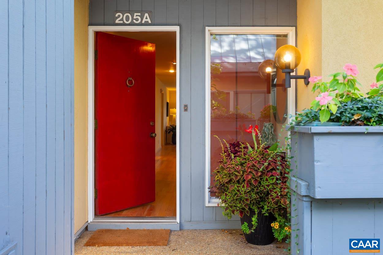 205 NW 2ND ST Unit: A