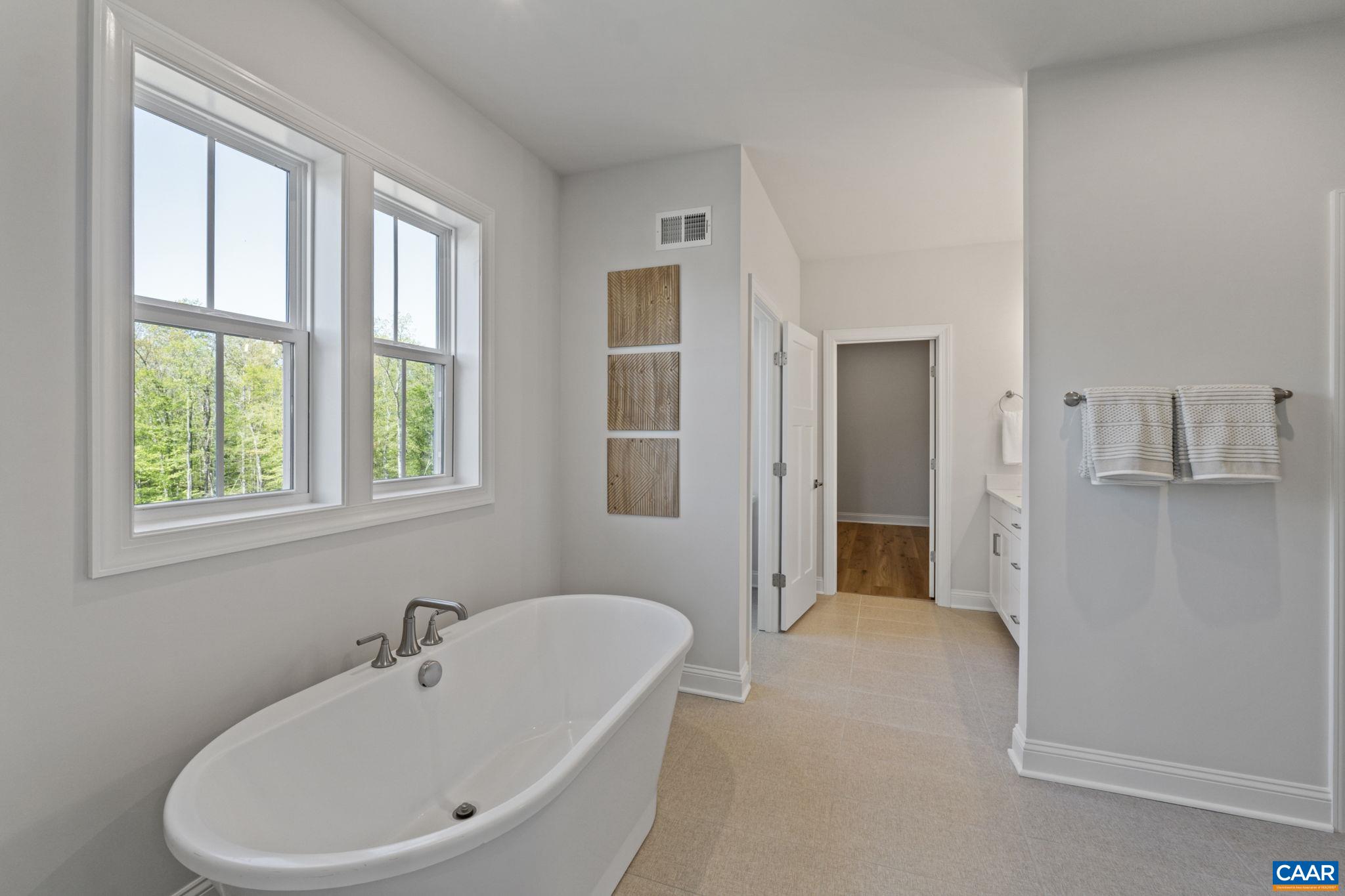 1298 FARROW DR