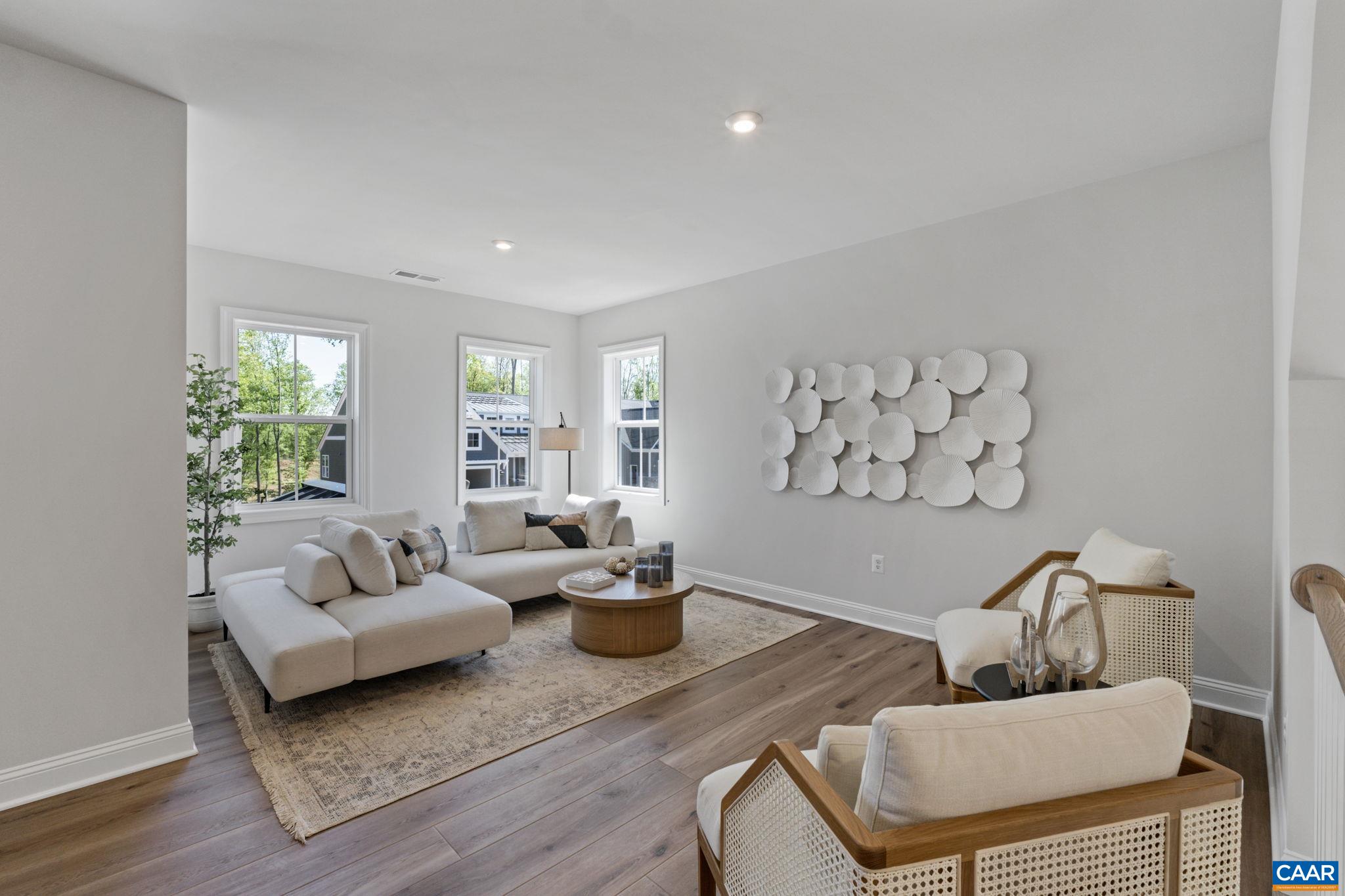 1298 FARROW DR