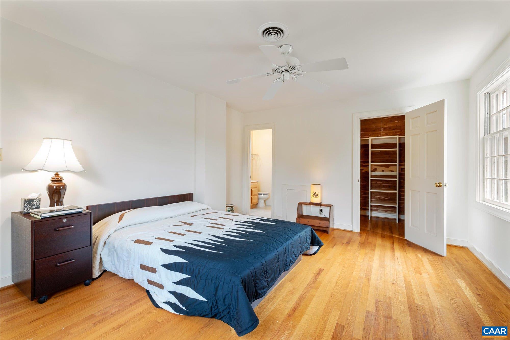 23 EDNAM VILLAGE ST