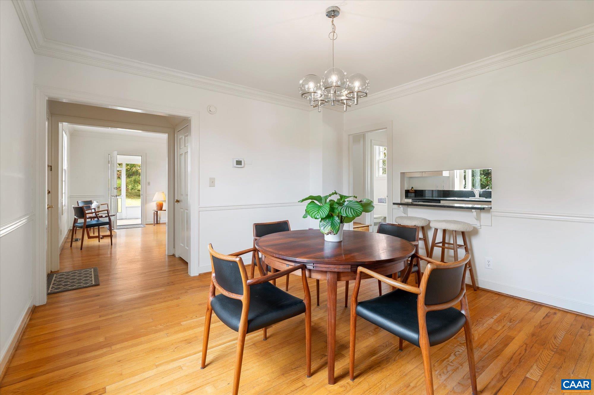 23 EDNAM VILLAGE ST