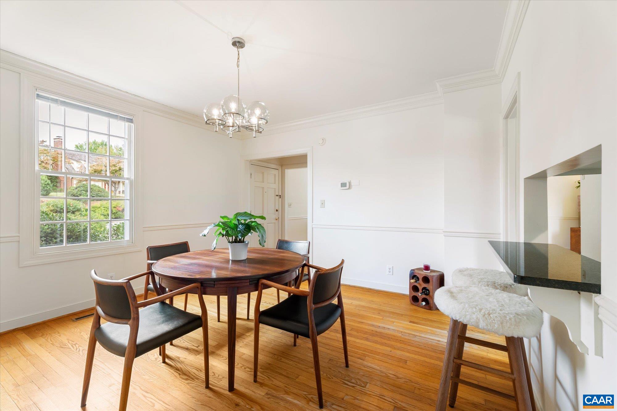 23 EDNAM VILLAGE ST
