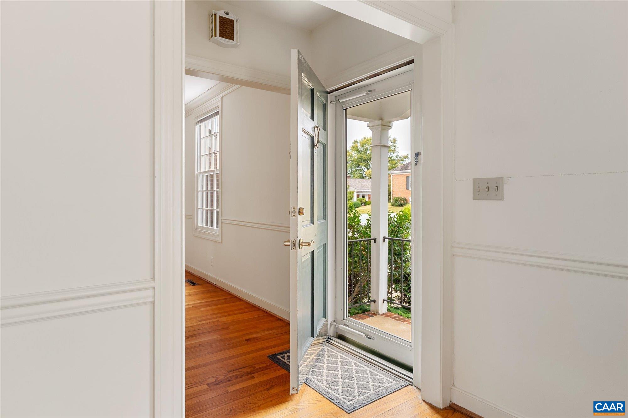 23 EDNAM VILLAGE ST