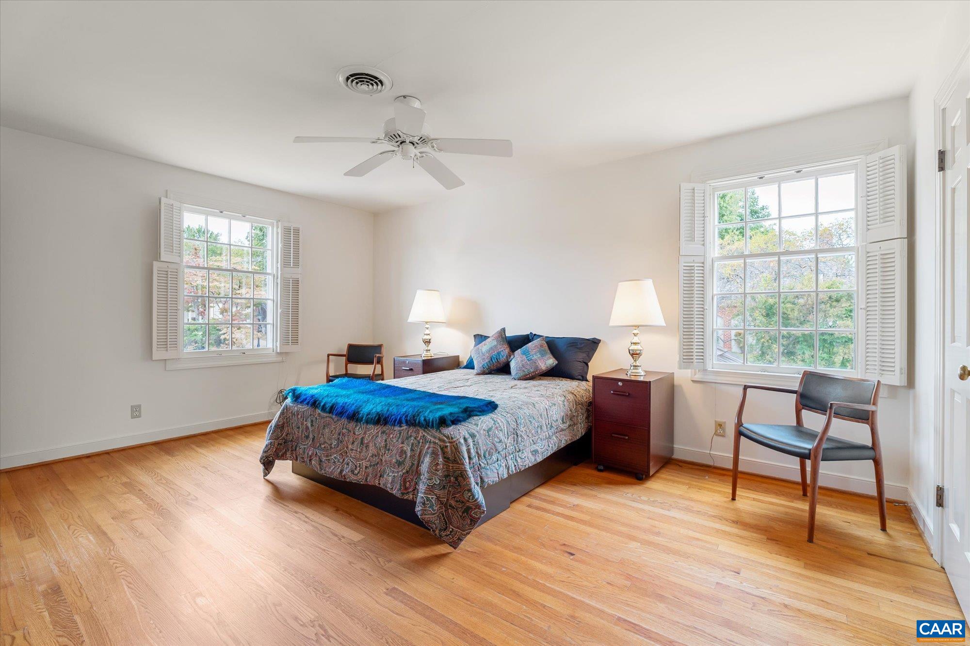 23 EDNAM VILLAGE ST