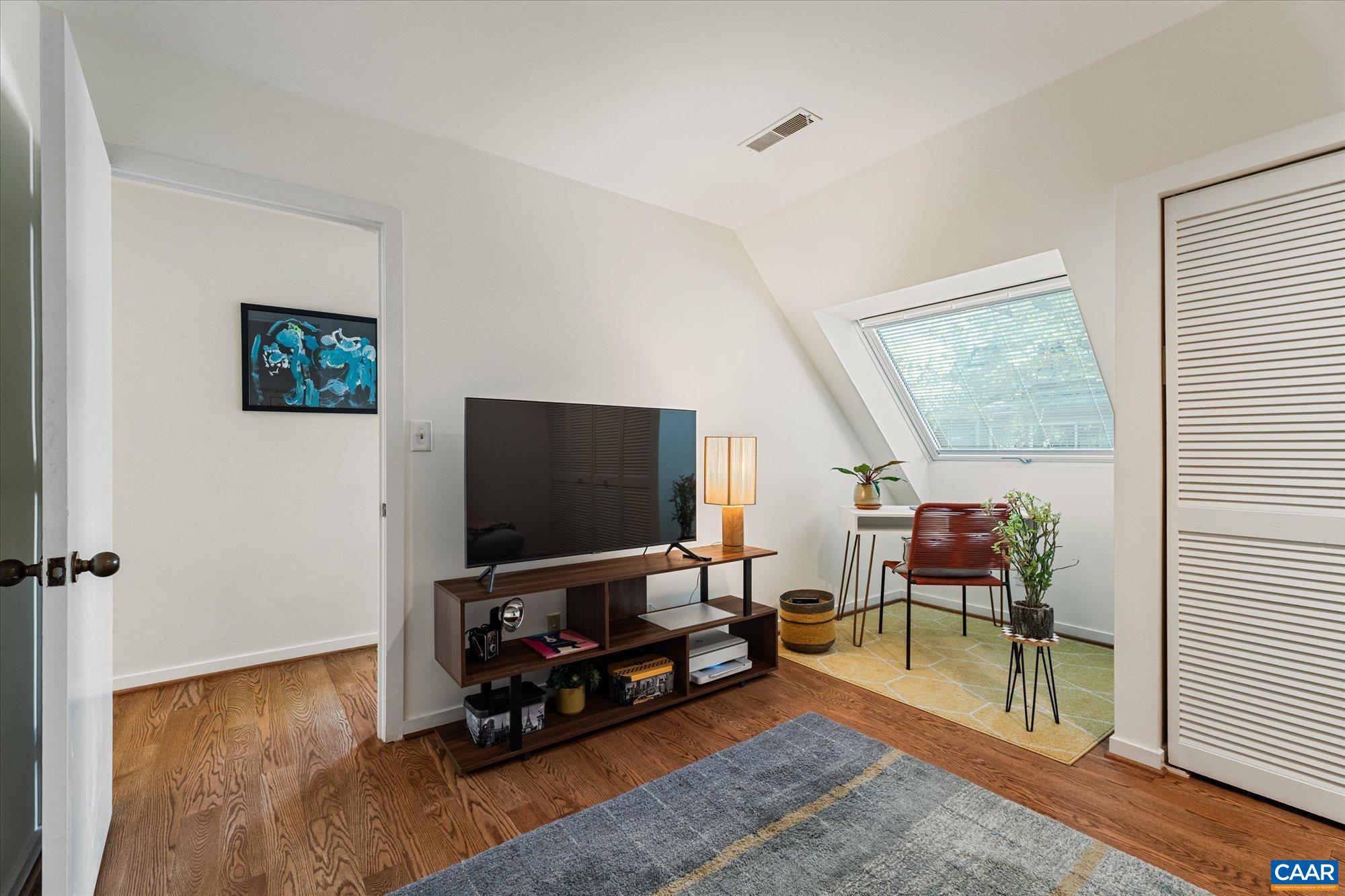 301 NW 2ND ST Unit: C