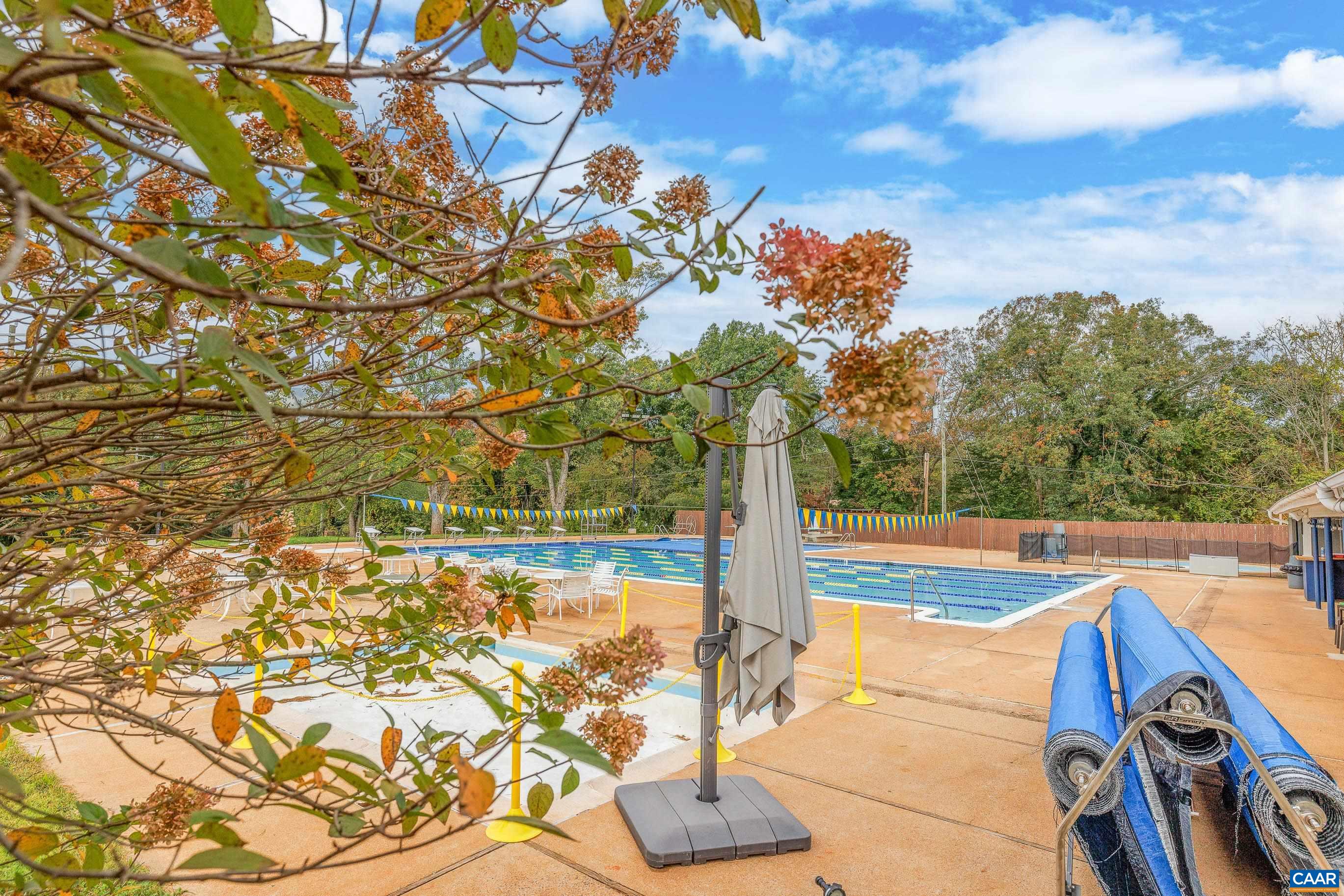 653 TYREE LN
