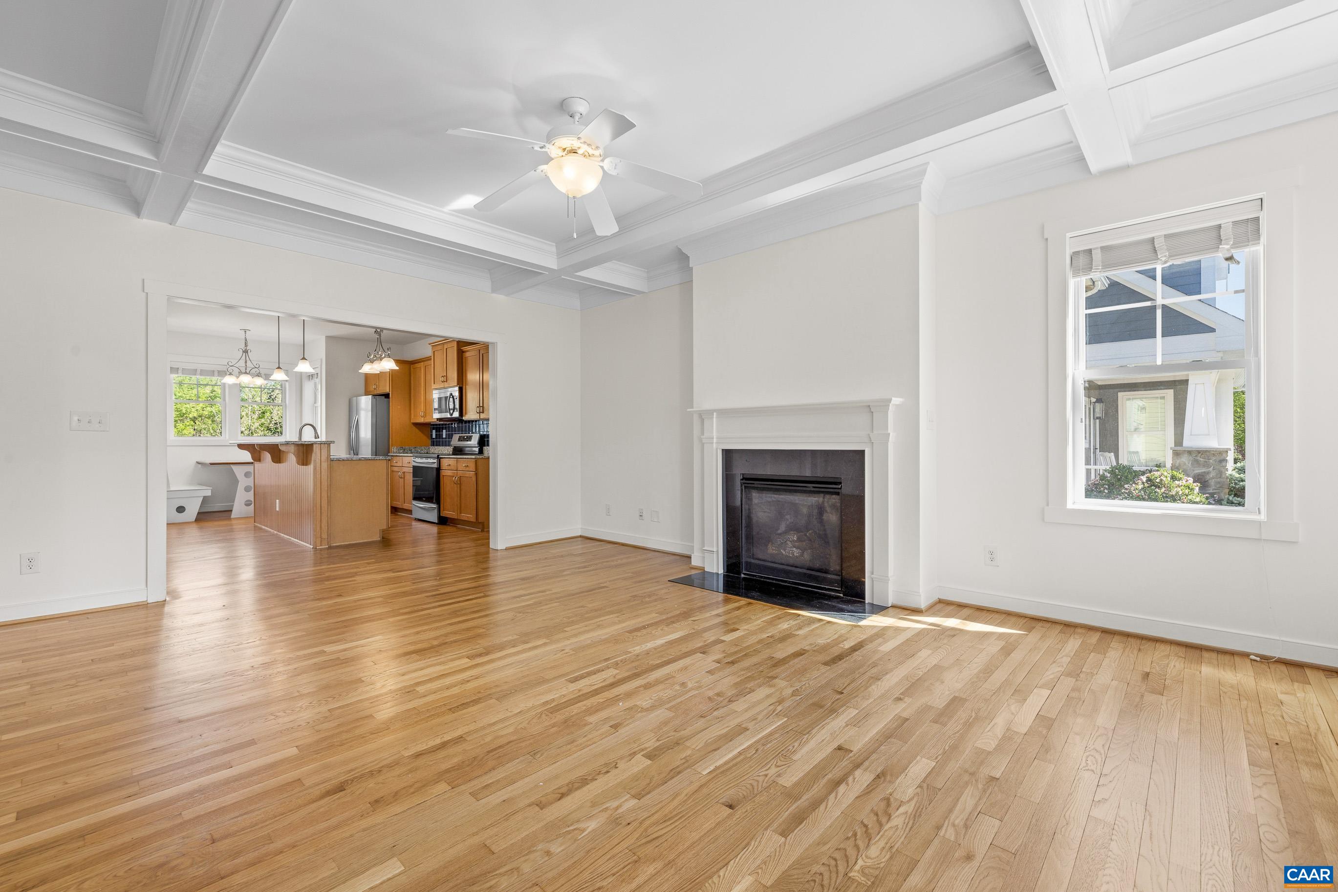 653 TYREE LN