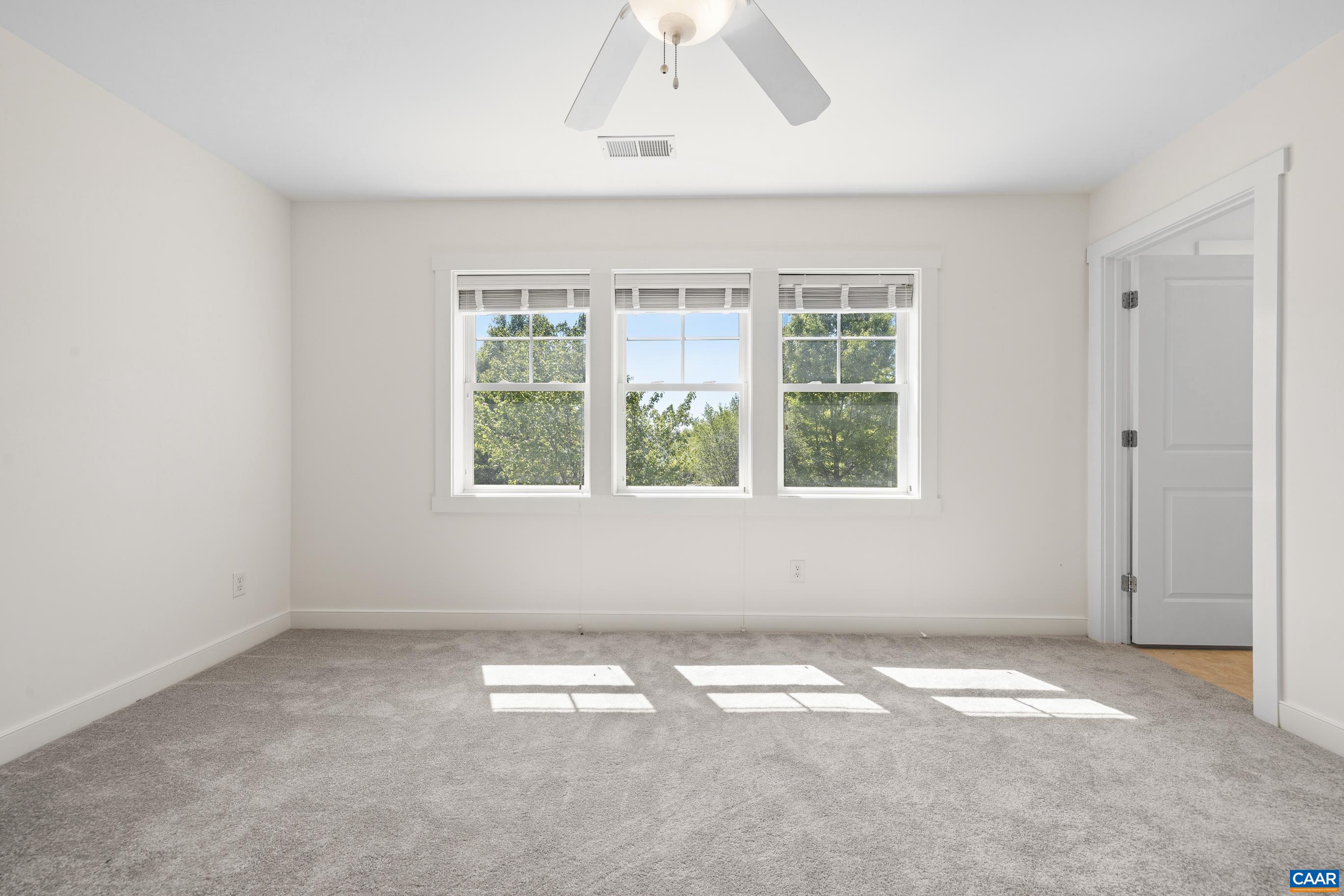 653 TYREE LN