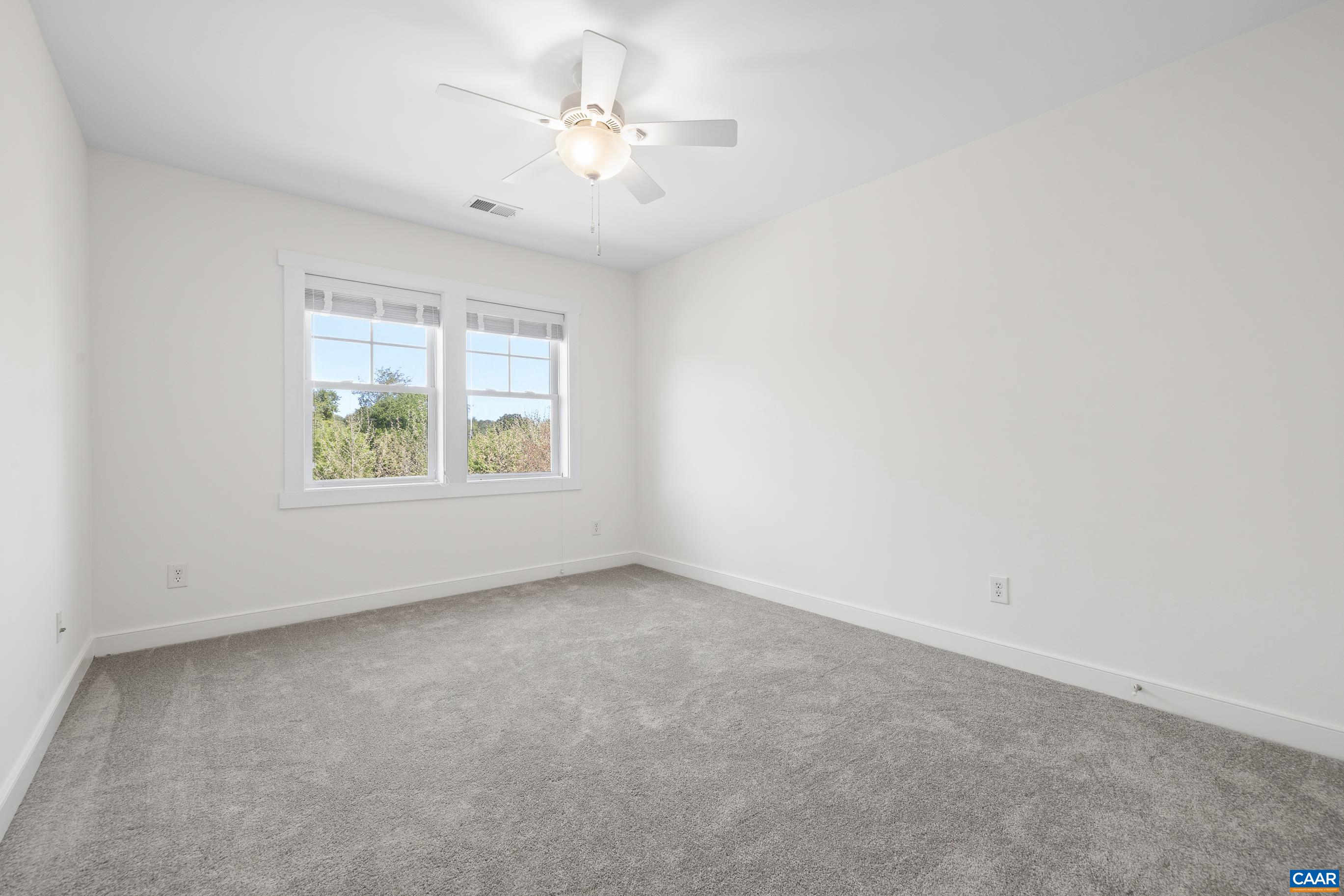 653 TYREE LN