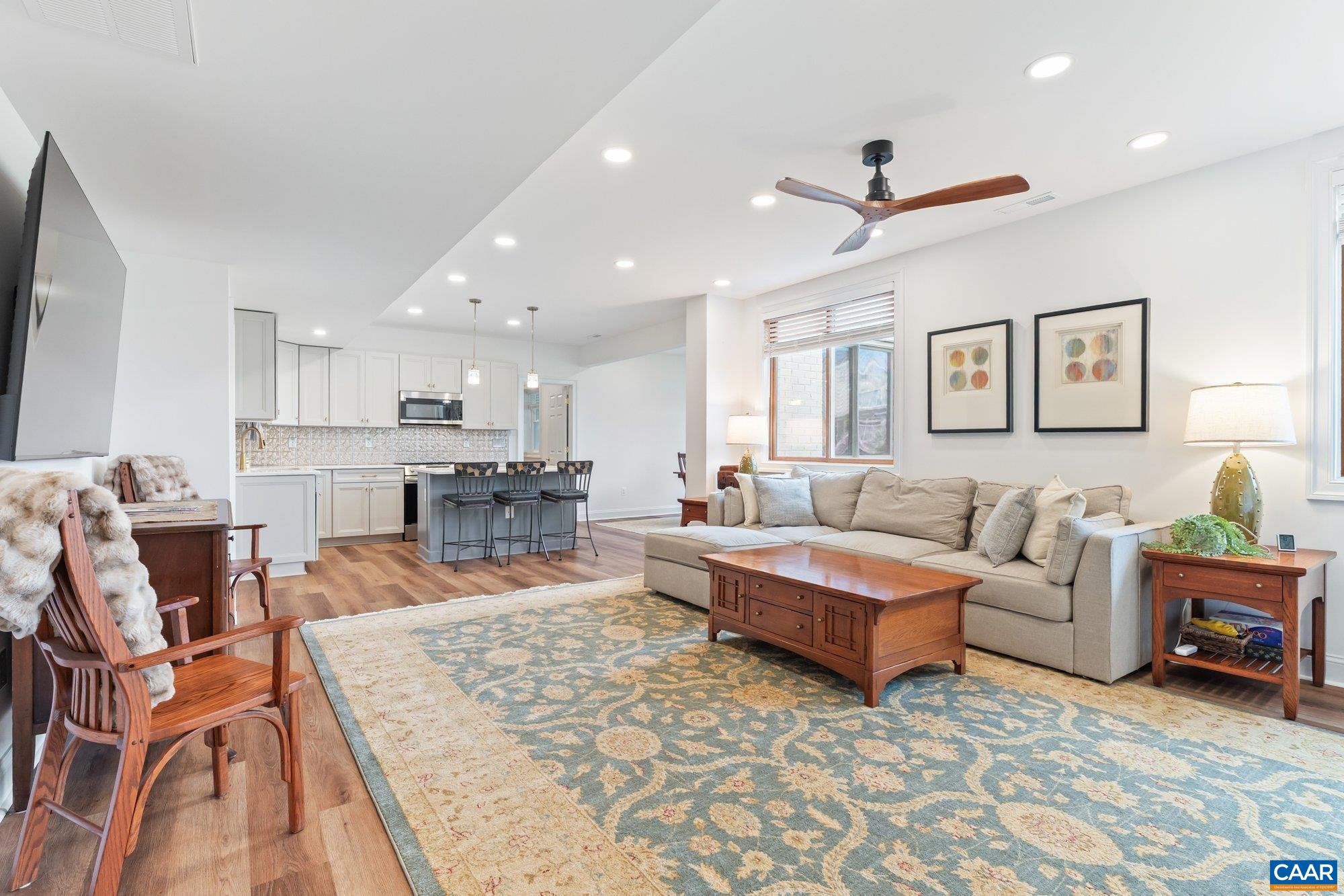 540 SUNRISE LN
