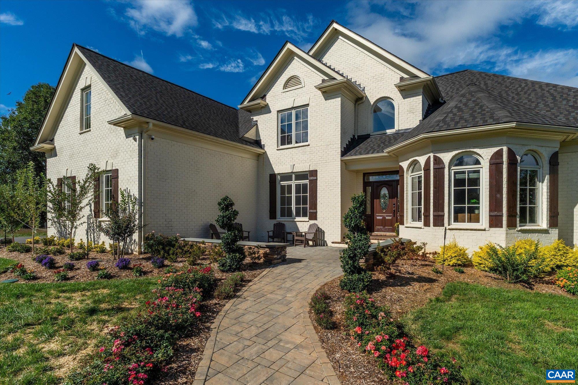 540 SUNRISE LN