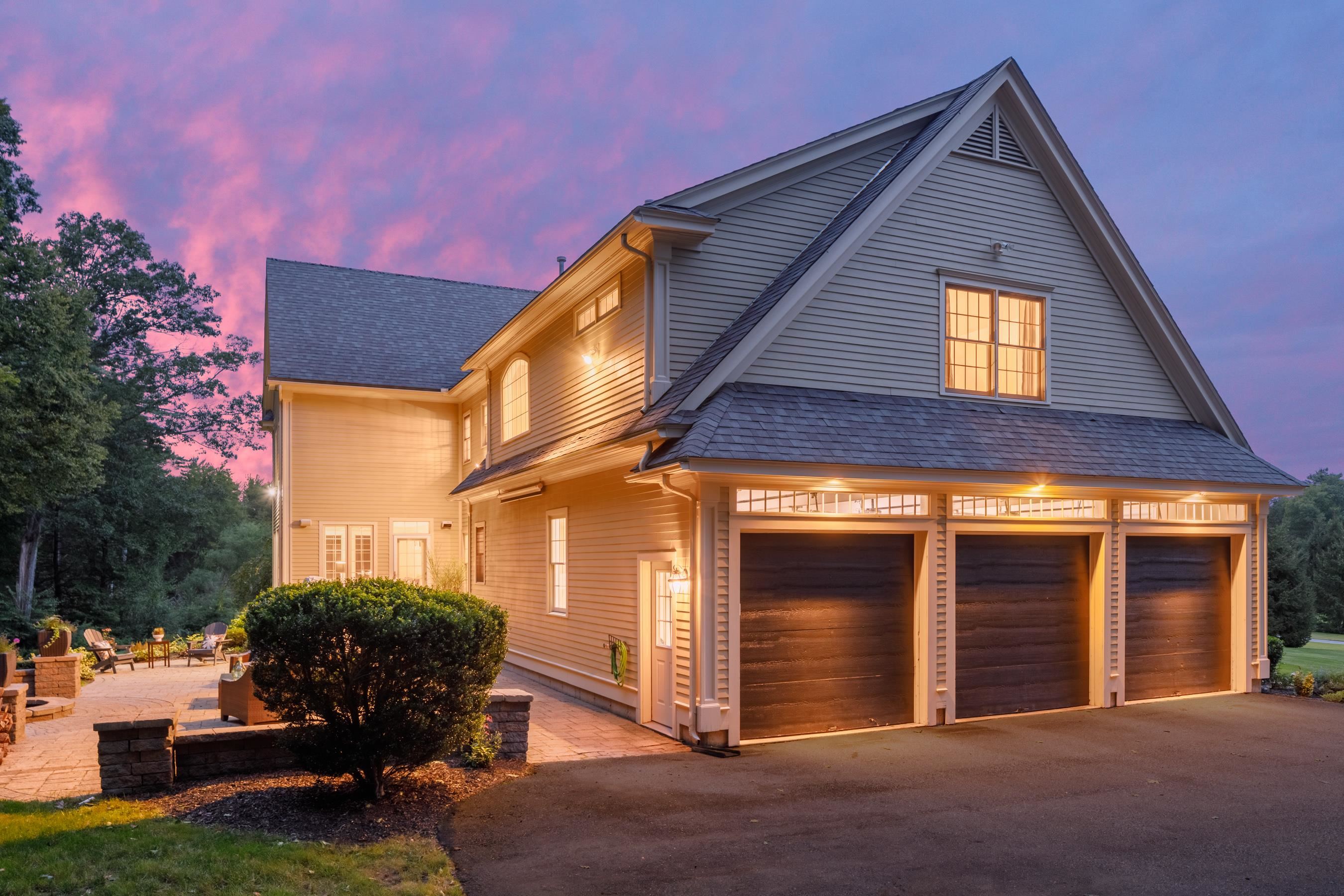 16 Rose Petal Lane