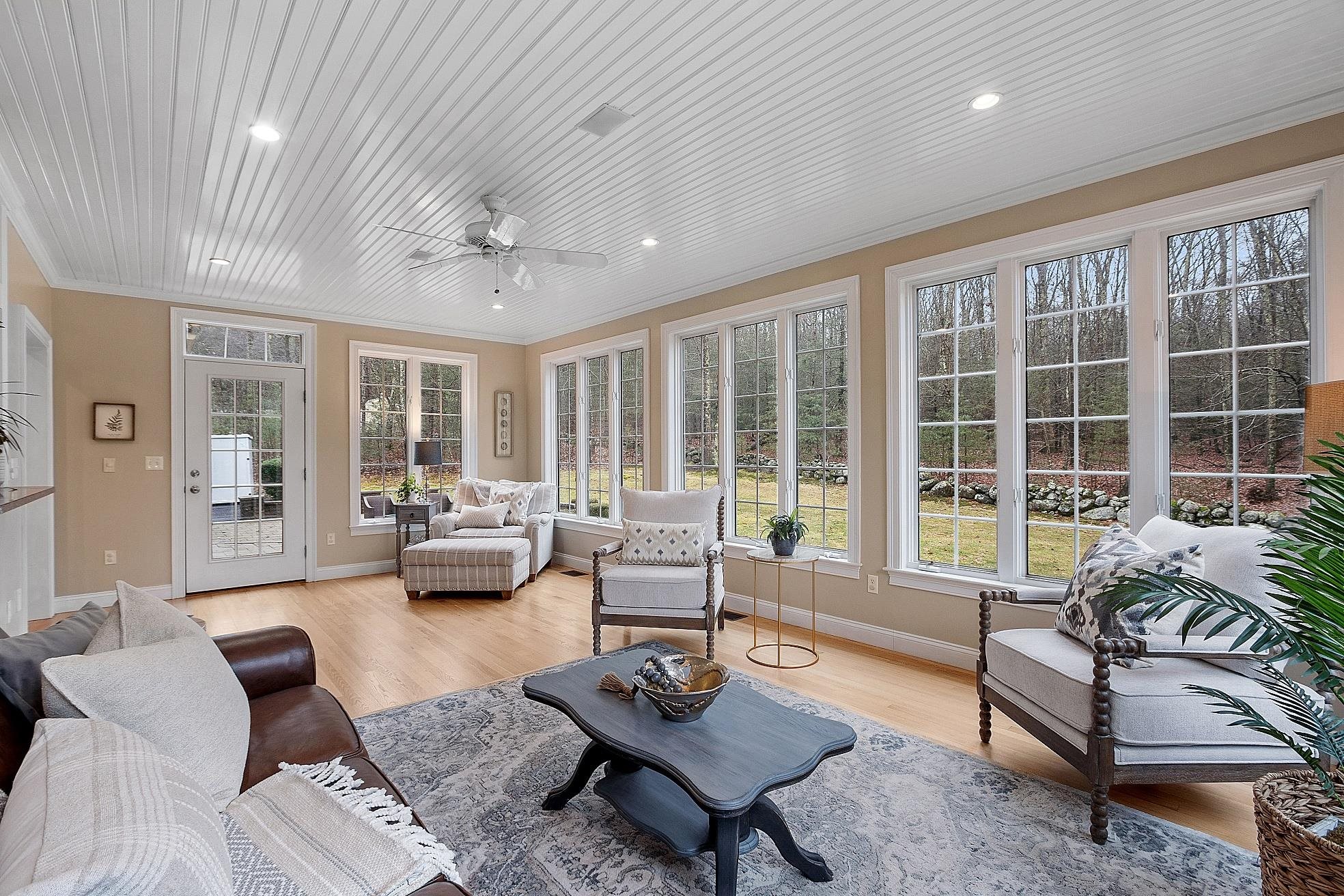 16 Rose Petal Lane