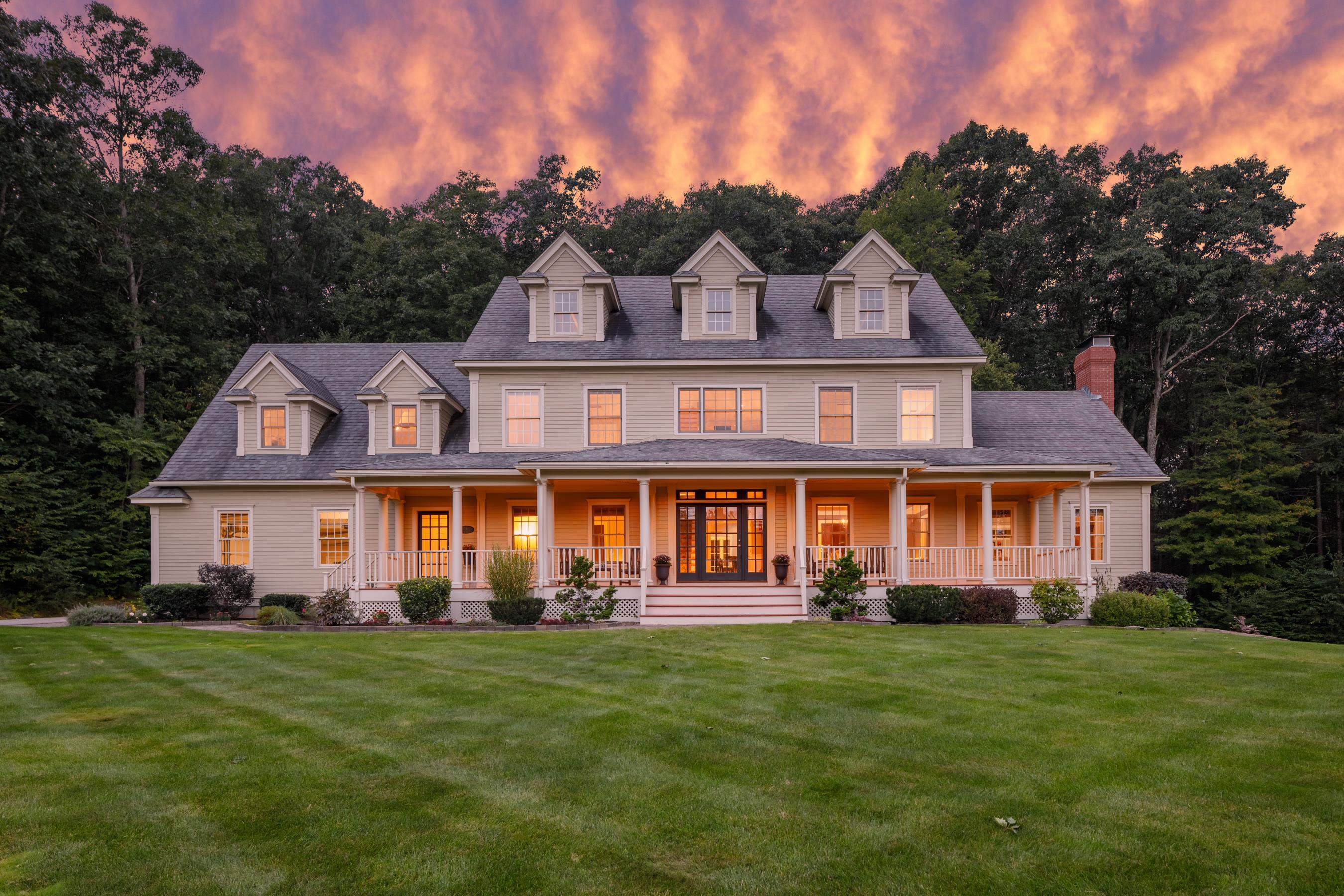 16 Rose Petal Lane