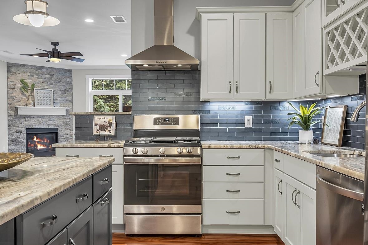 14 Green Road Unit: 14