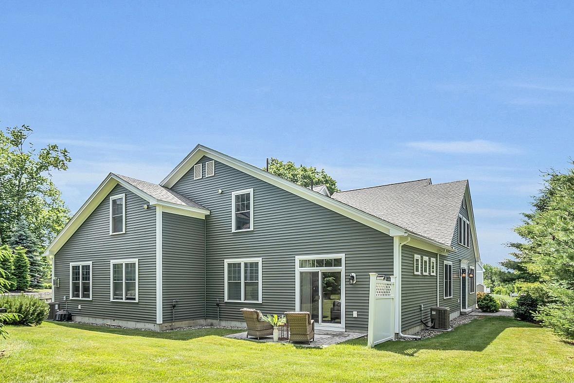 14 Green Road Unit: 14
