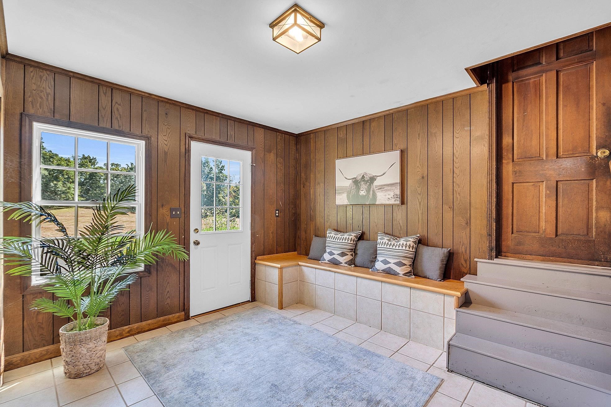 10 Hobbs Road