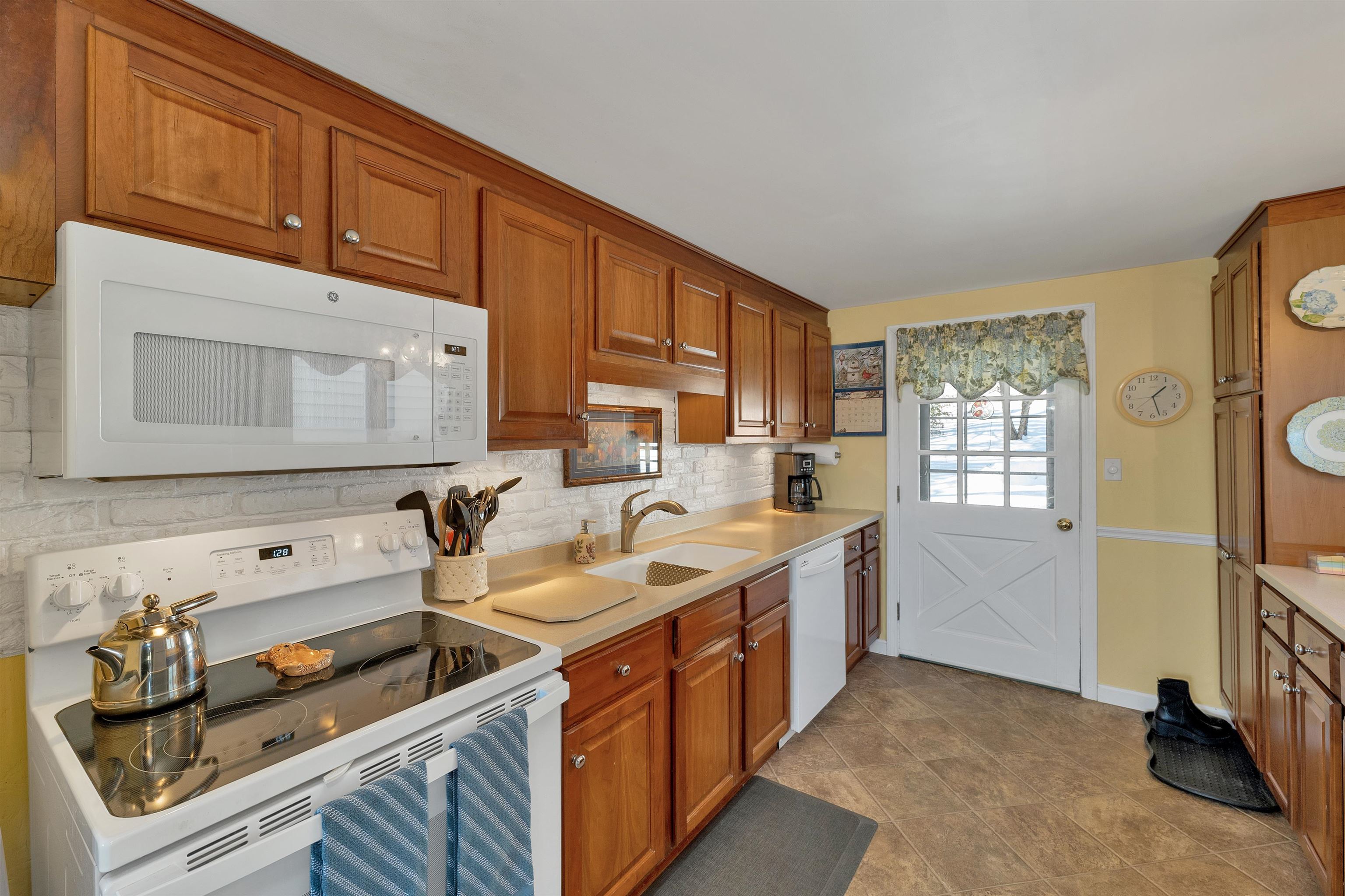 334 Fox Road