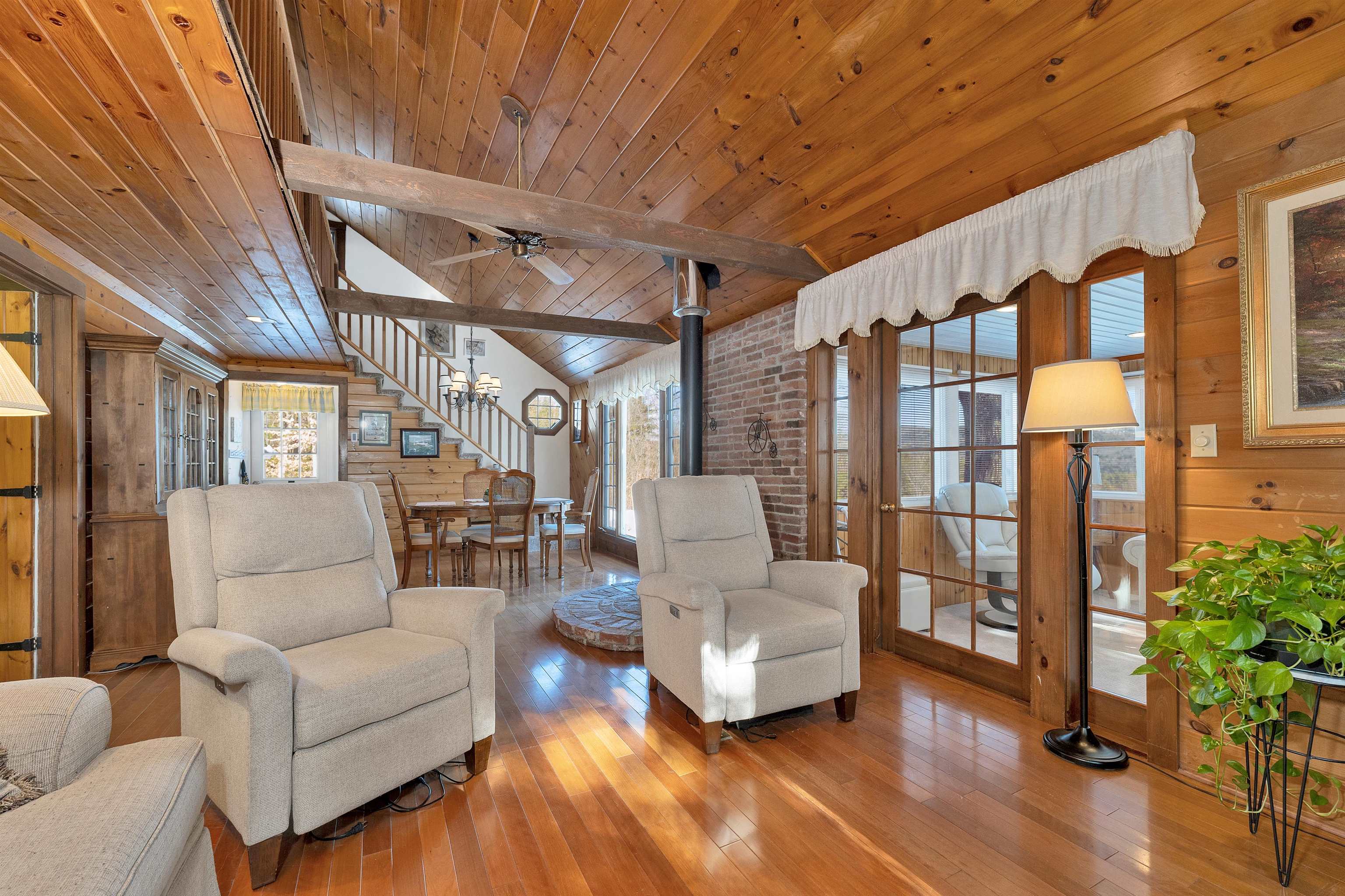 334 Fox Road
