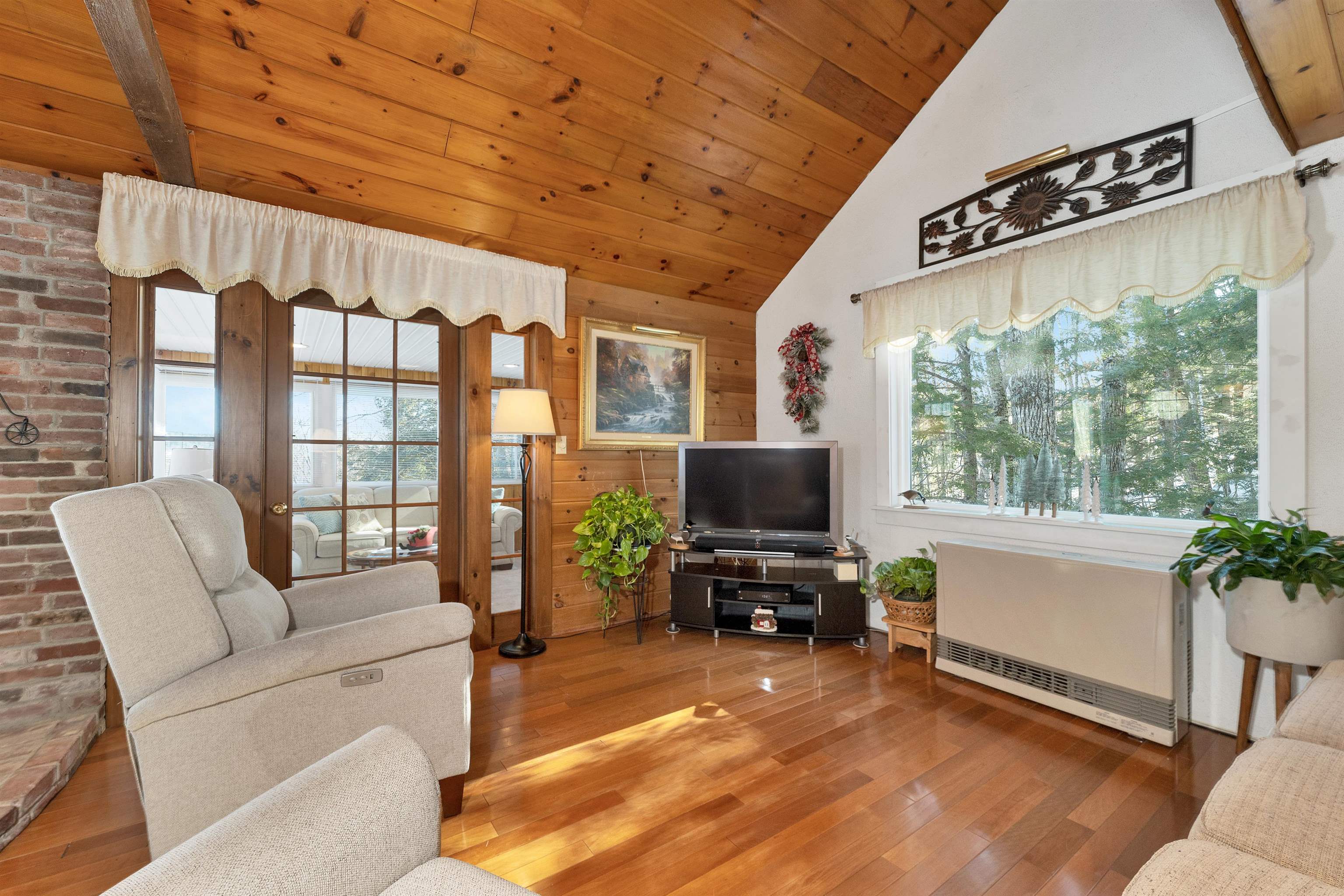 334 Fox Road