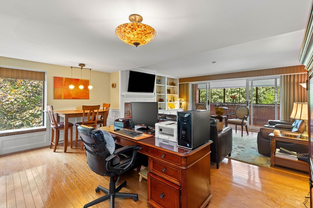1 Merrimac Street # 30