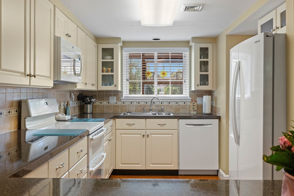 1 Merrimac Street # 30