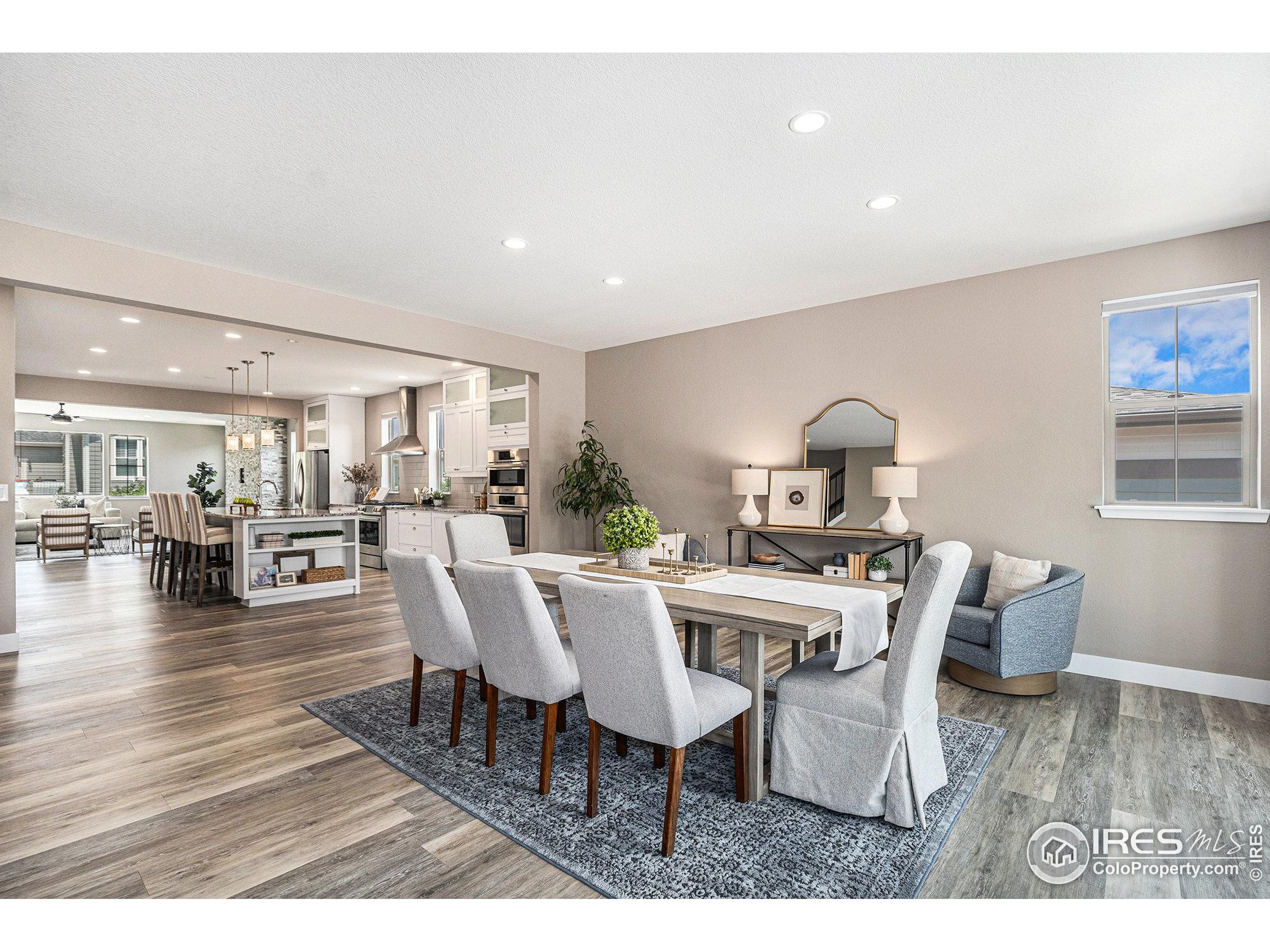 4565 Colorado River Dr