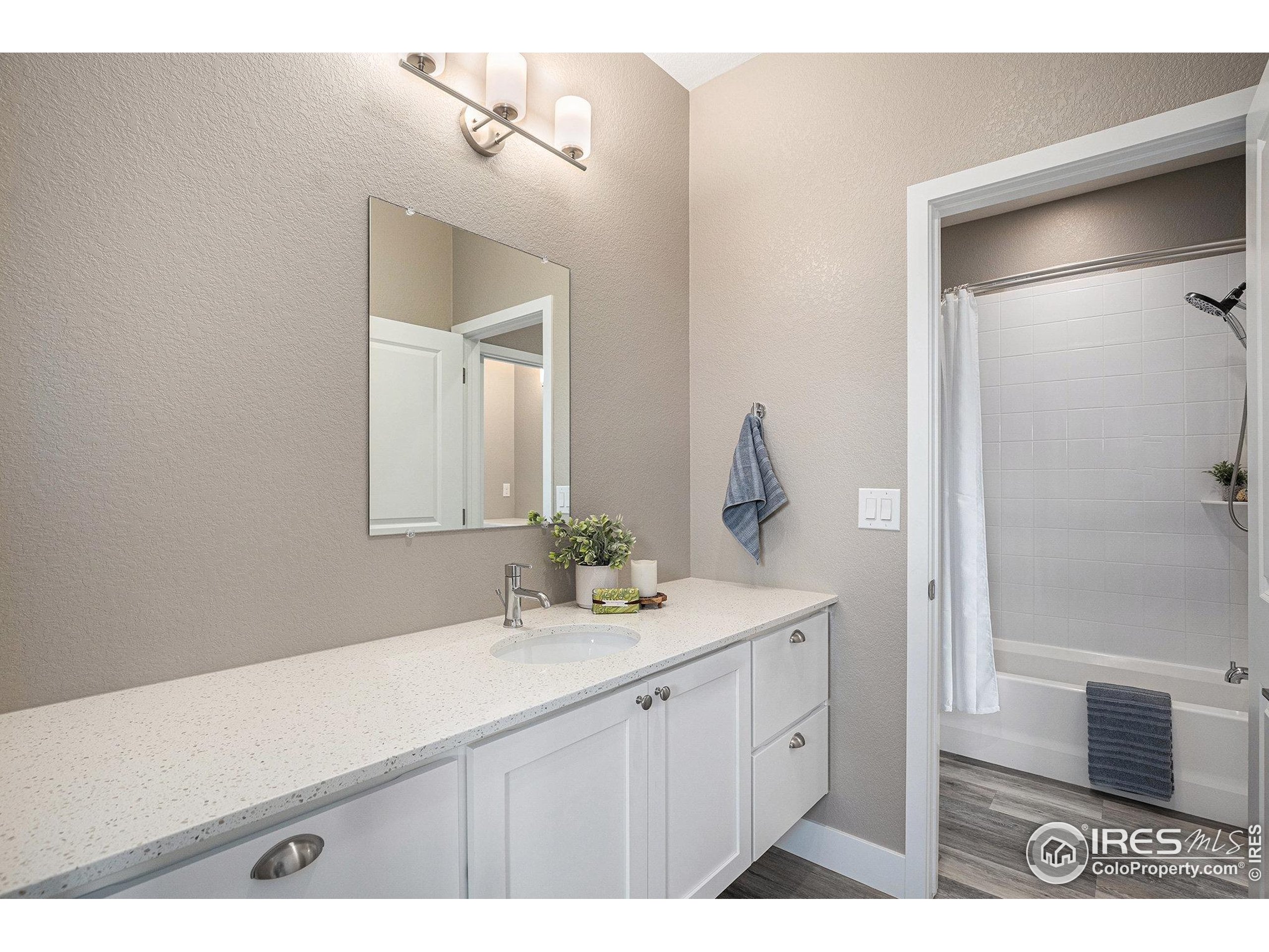 4565 Colorado River Dr