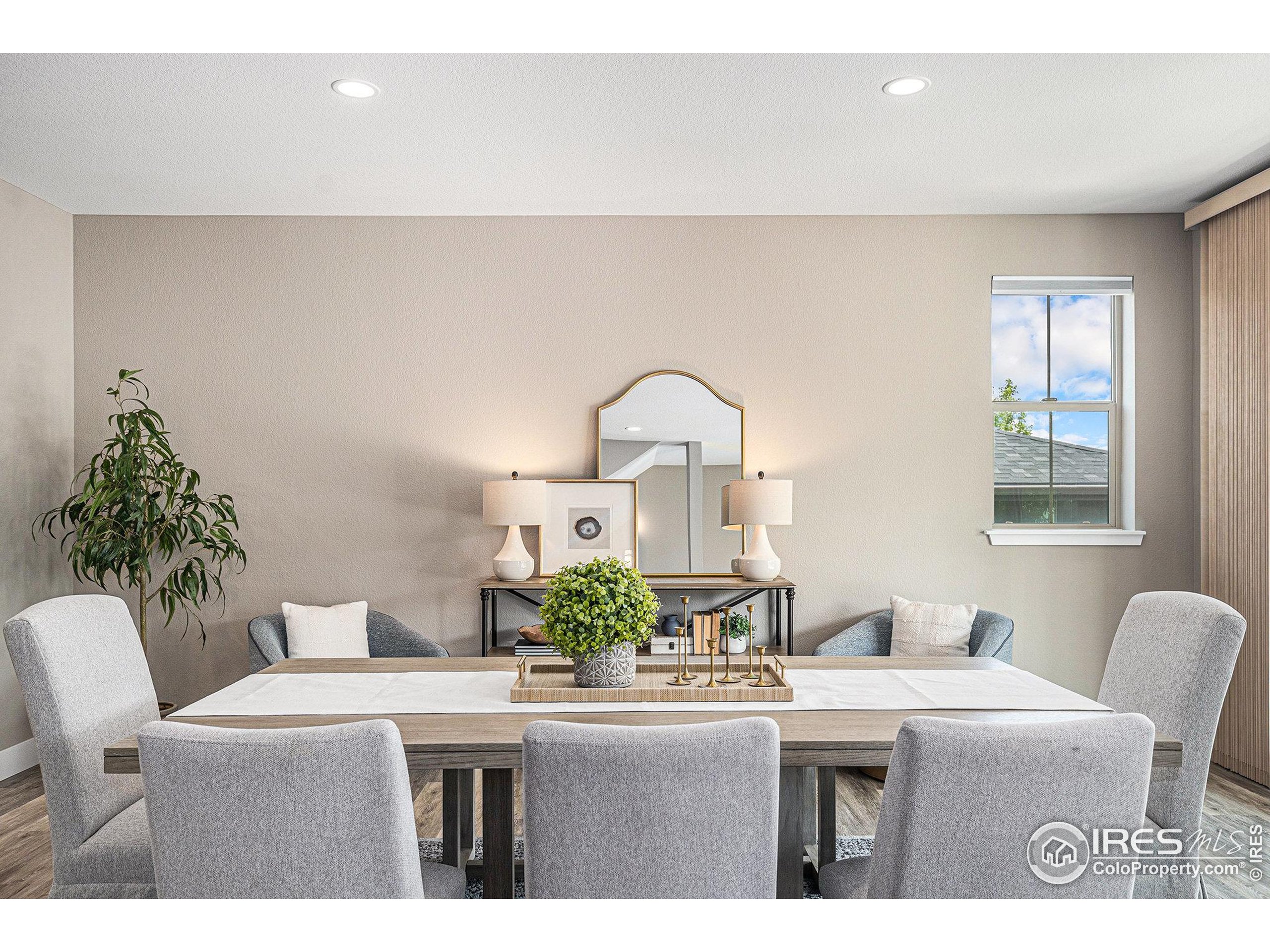 4565 Colorado River Dr