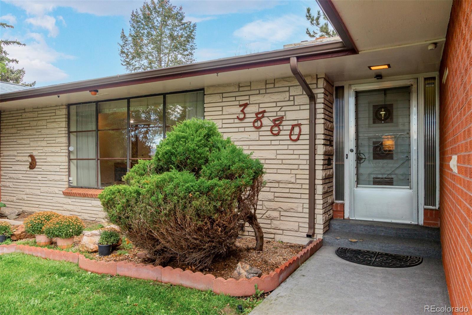 3880 Independence Court