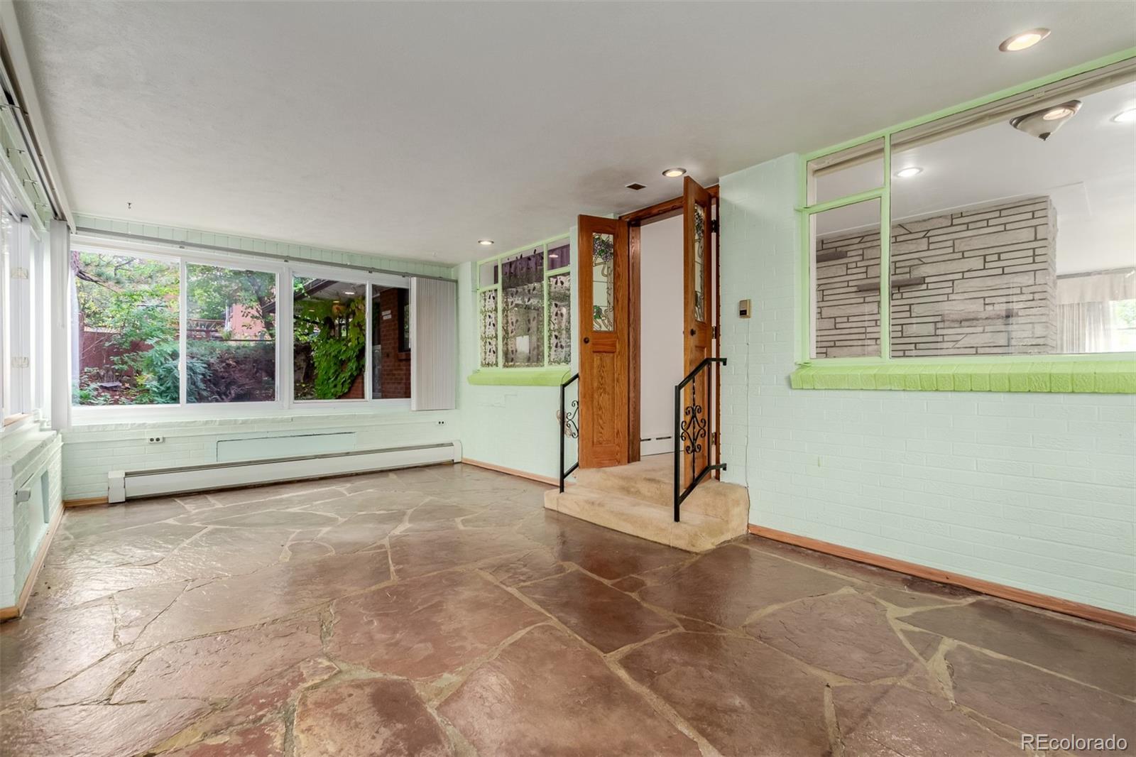 3880 Independence Court