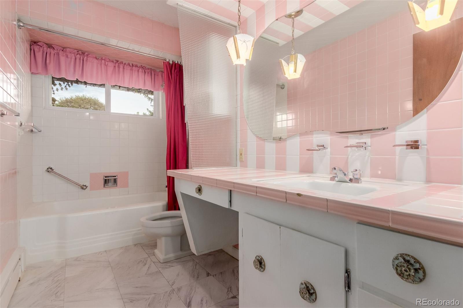 3880 Independence Court