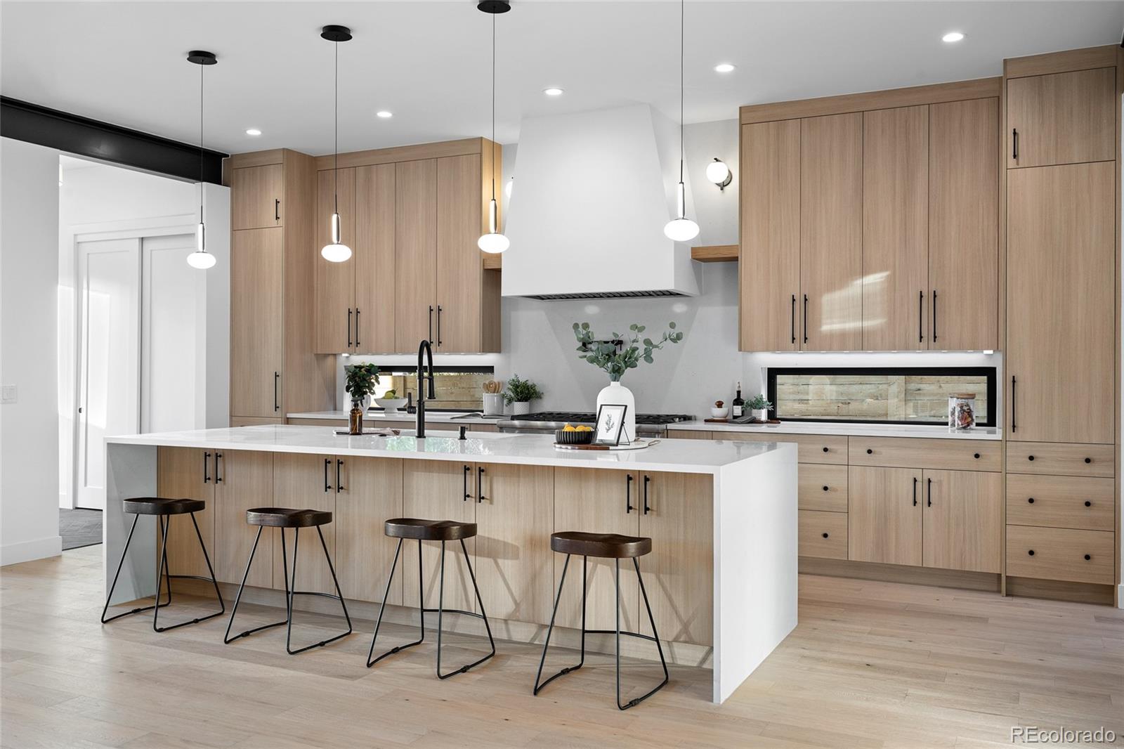 1907 S Clarkson Street