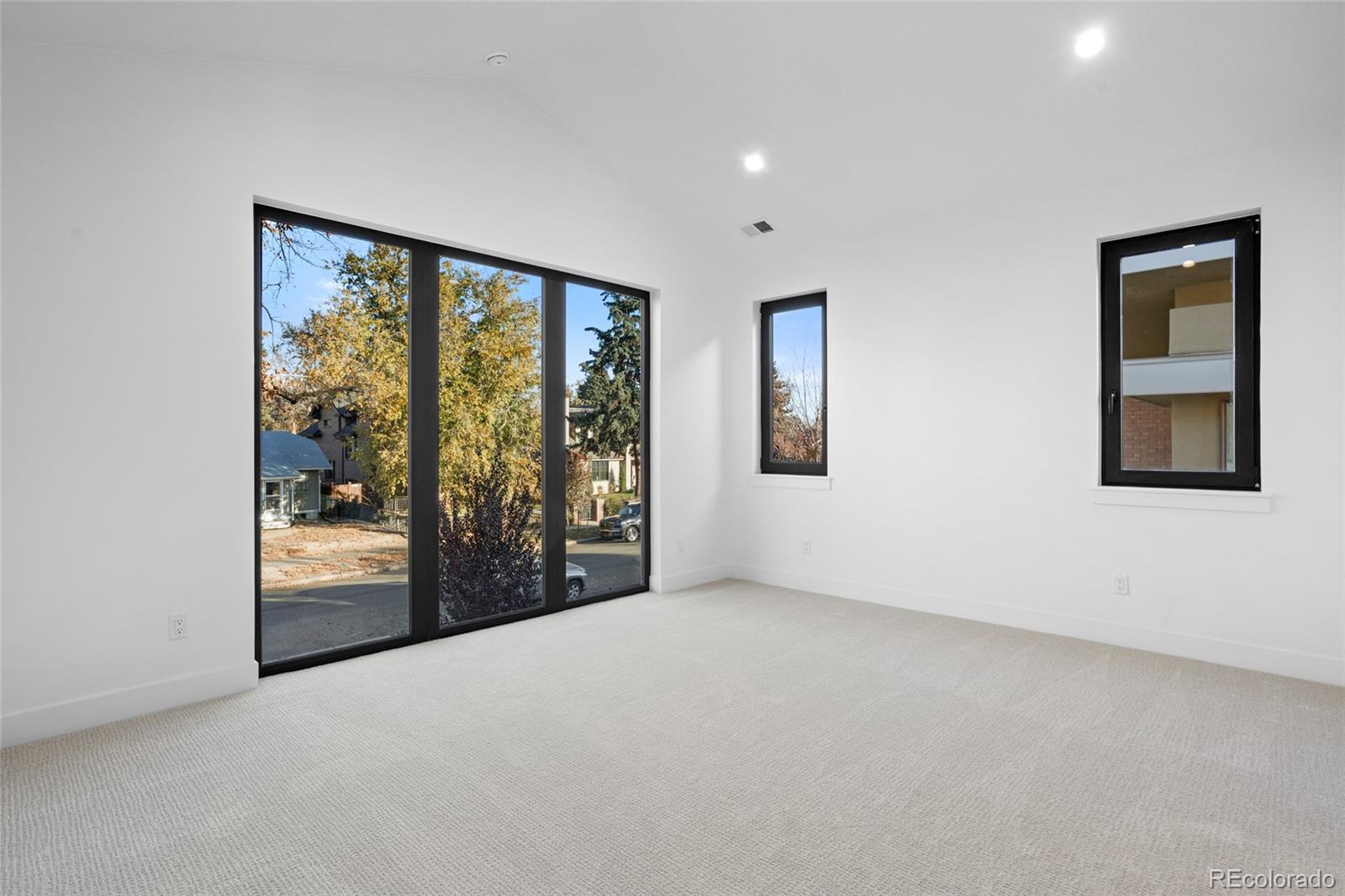 1907 S Clarkson Street