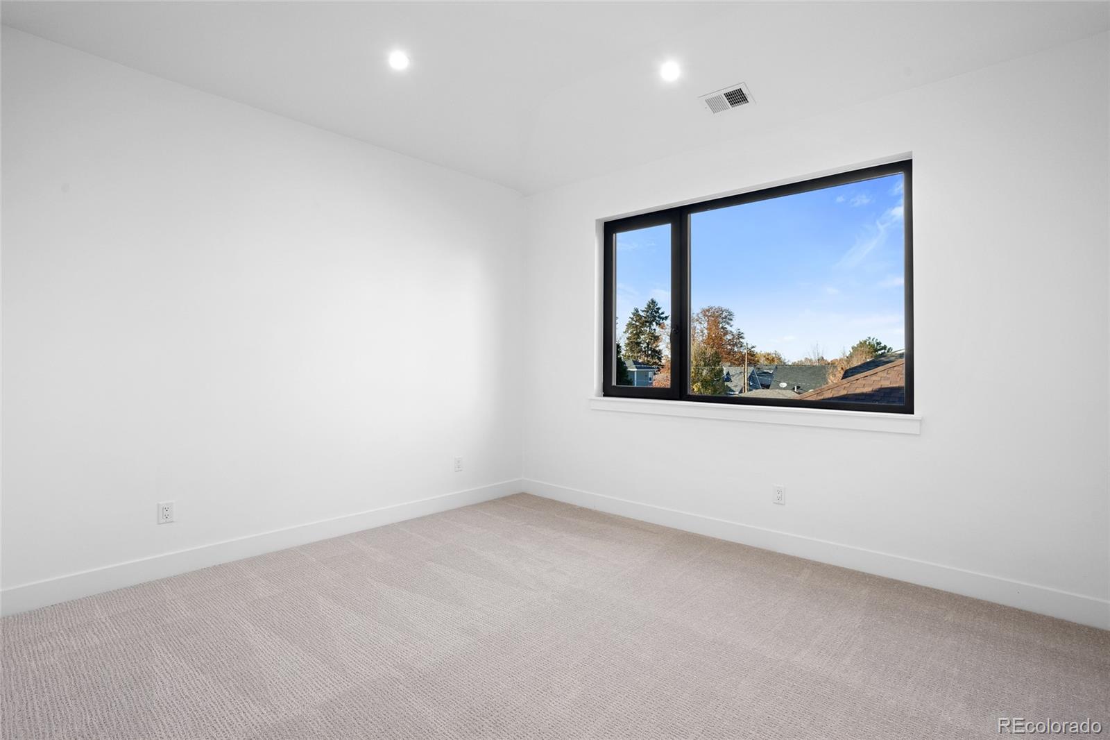 1907 S Clarkson Street