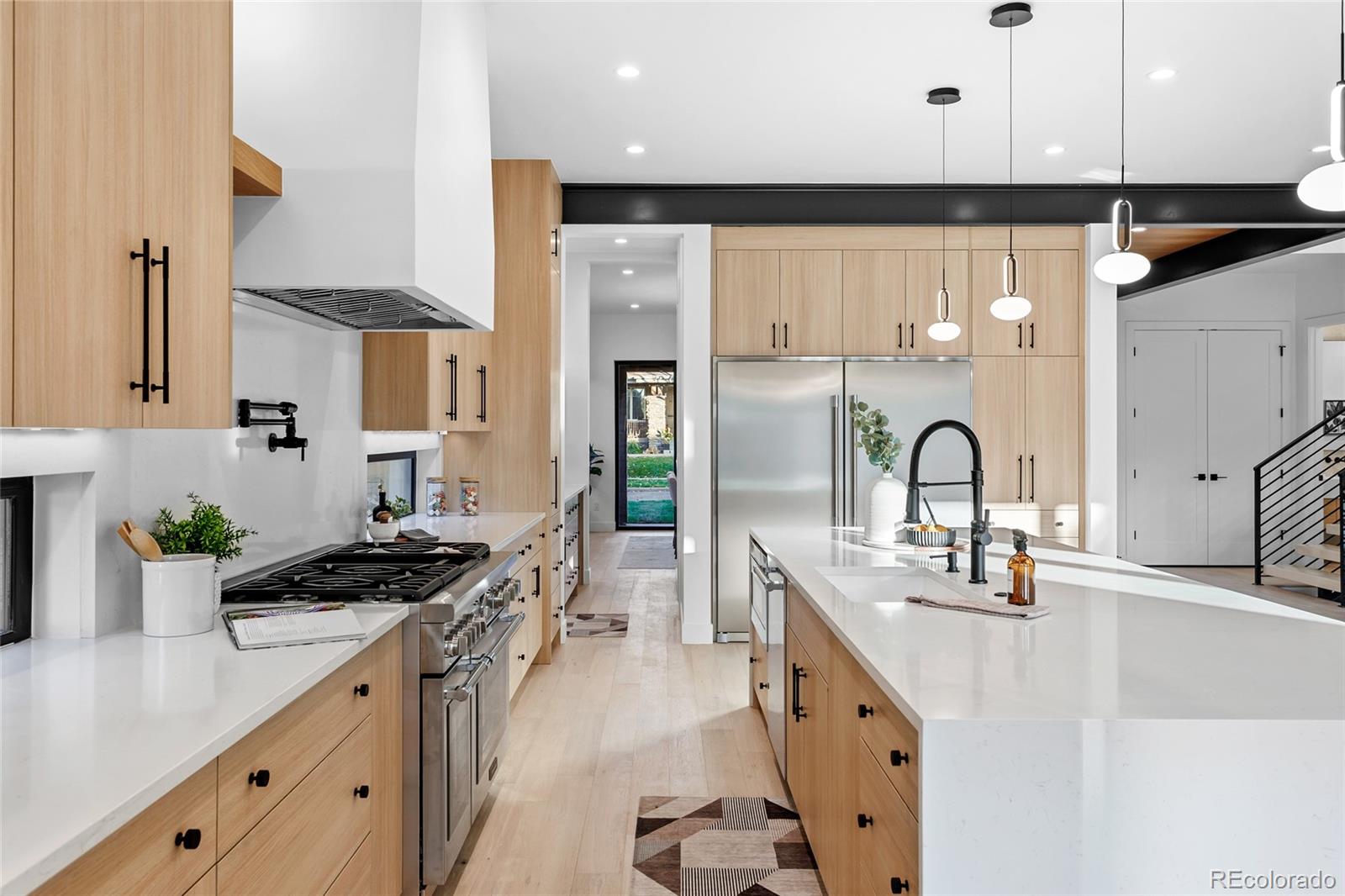 1907 S Clarkson Street