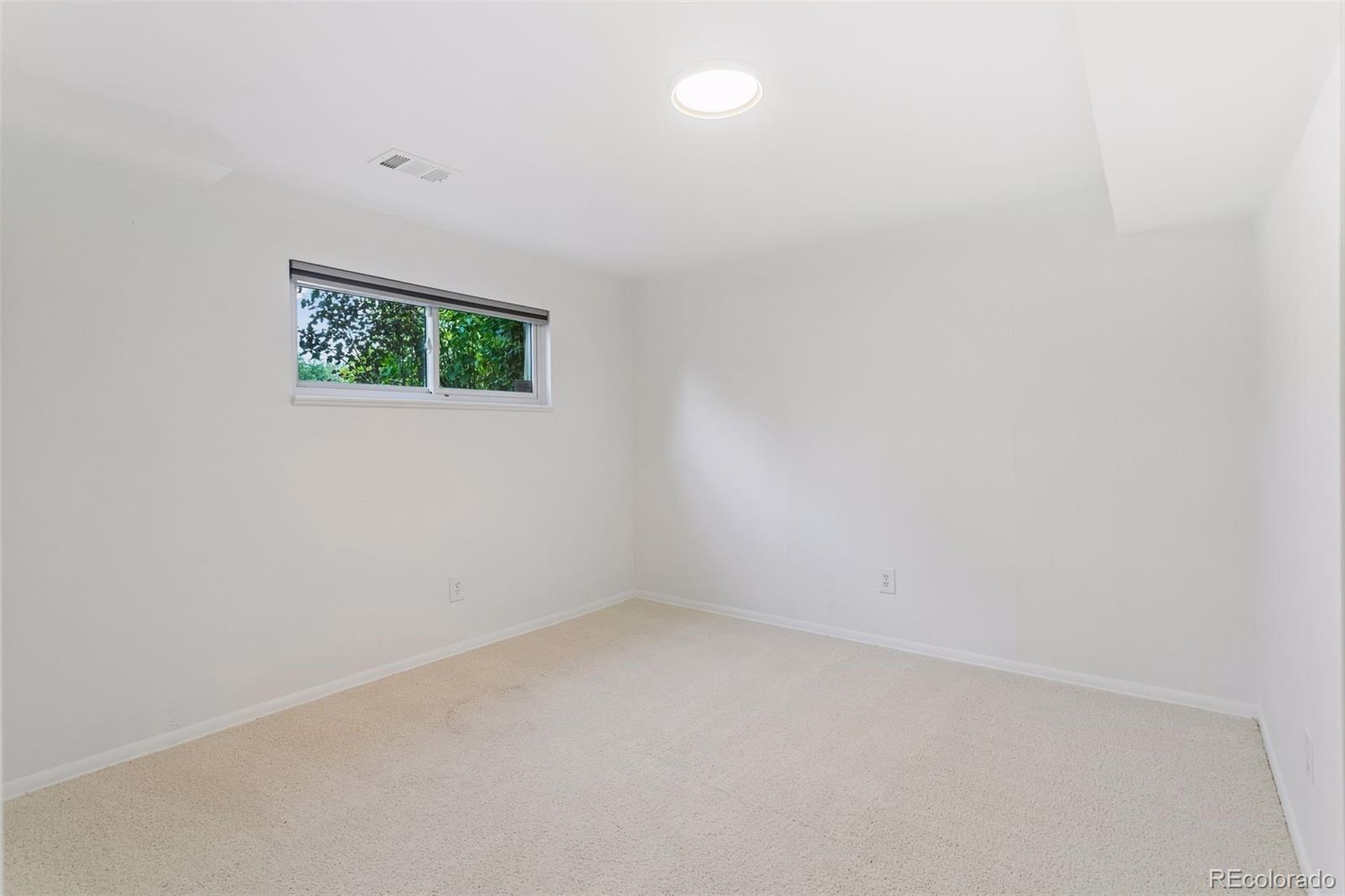 9591 E Orchard Drive