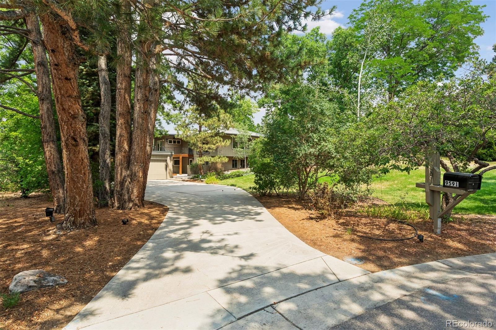 9591 E Orchard Drive