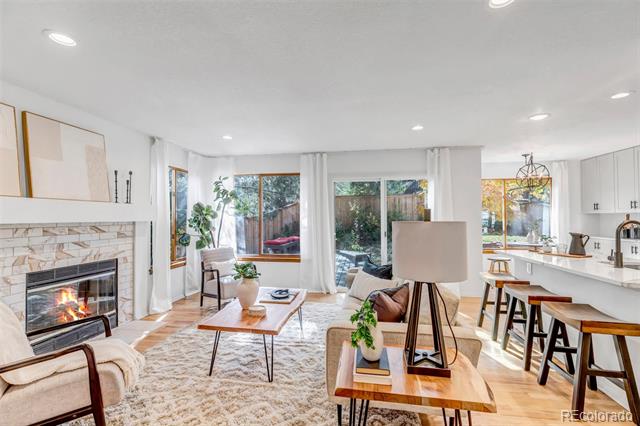 9434 Hibiscus Drive