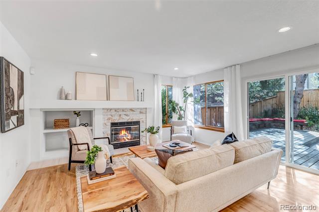 9434 Hibiscus Drive