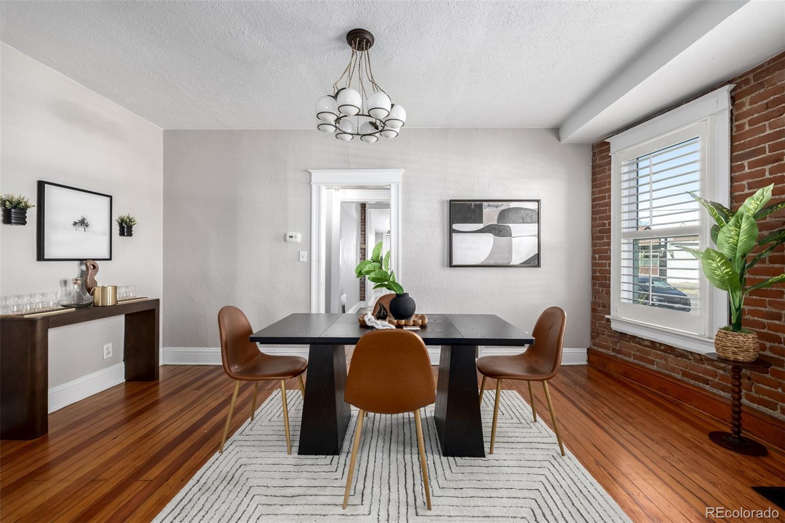 3065 N Gilpin Street