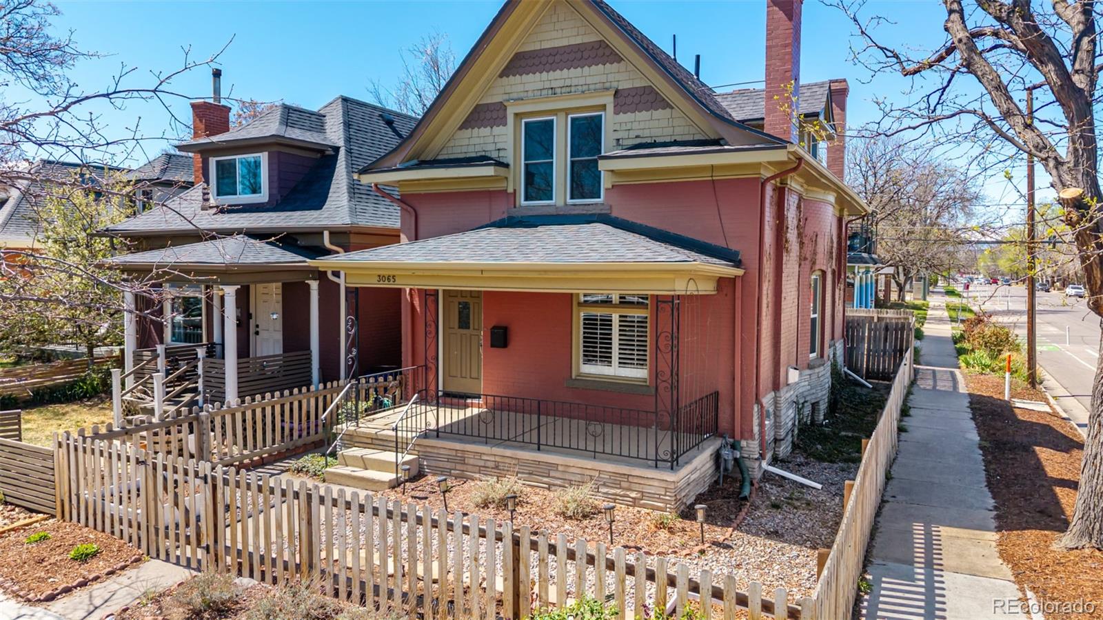 3065 N Gilpin Street