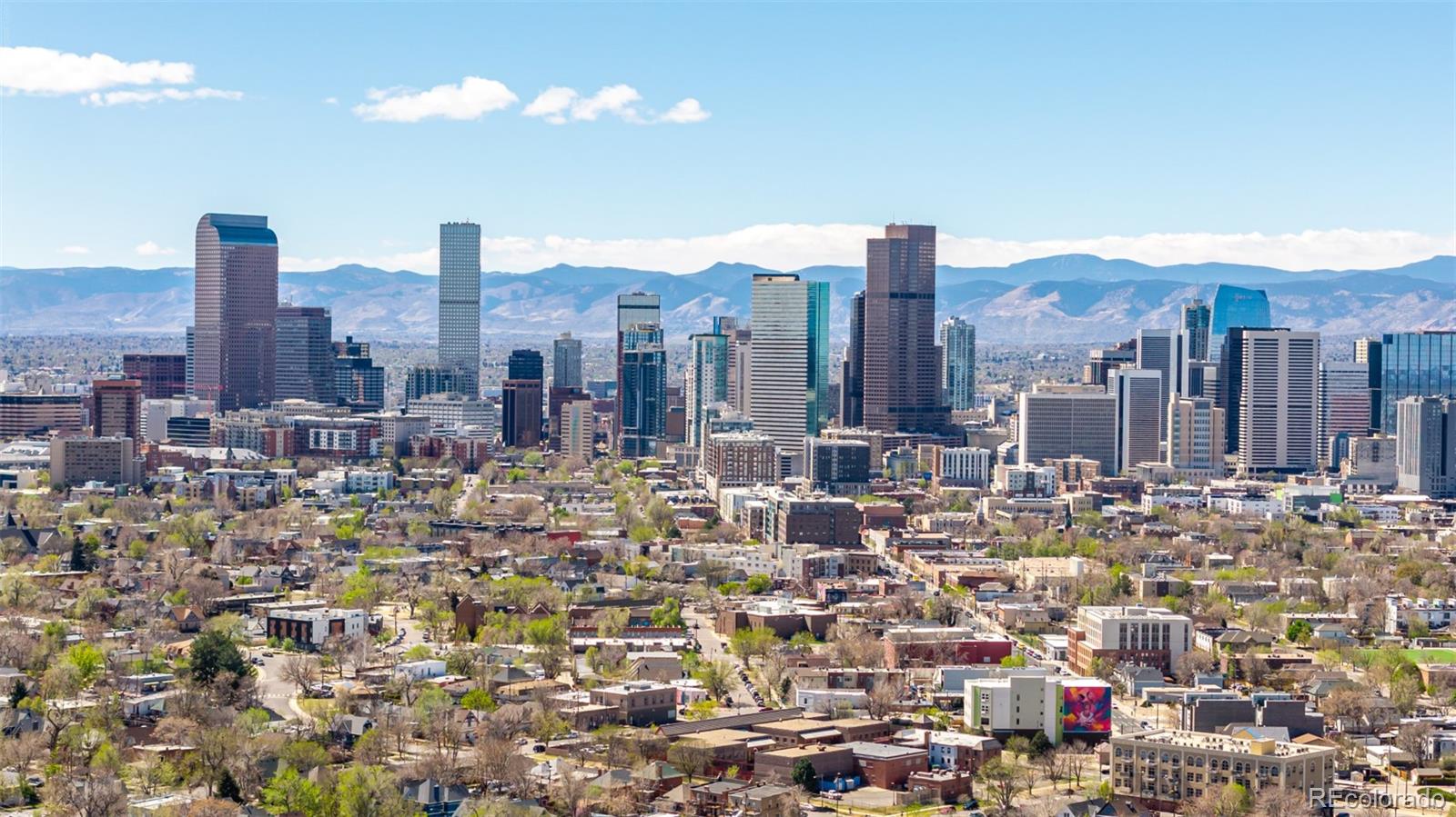 3065 N Gilpin Street